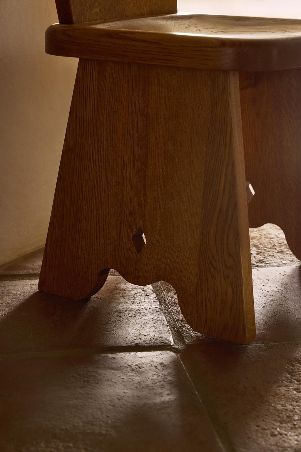 https://a.1stdibscdn.com/rambling-chair-in-honey-french-oak-wood-by-yaniv-chen-for-lemon-for-sale-picture-10/f_59512/f_382641621714640570213/20240412_LemonDesign_RamblingChair_SHOT_05_8695_RT_master.jpg