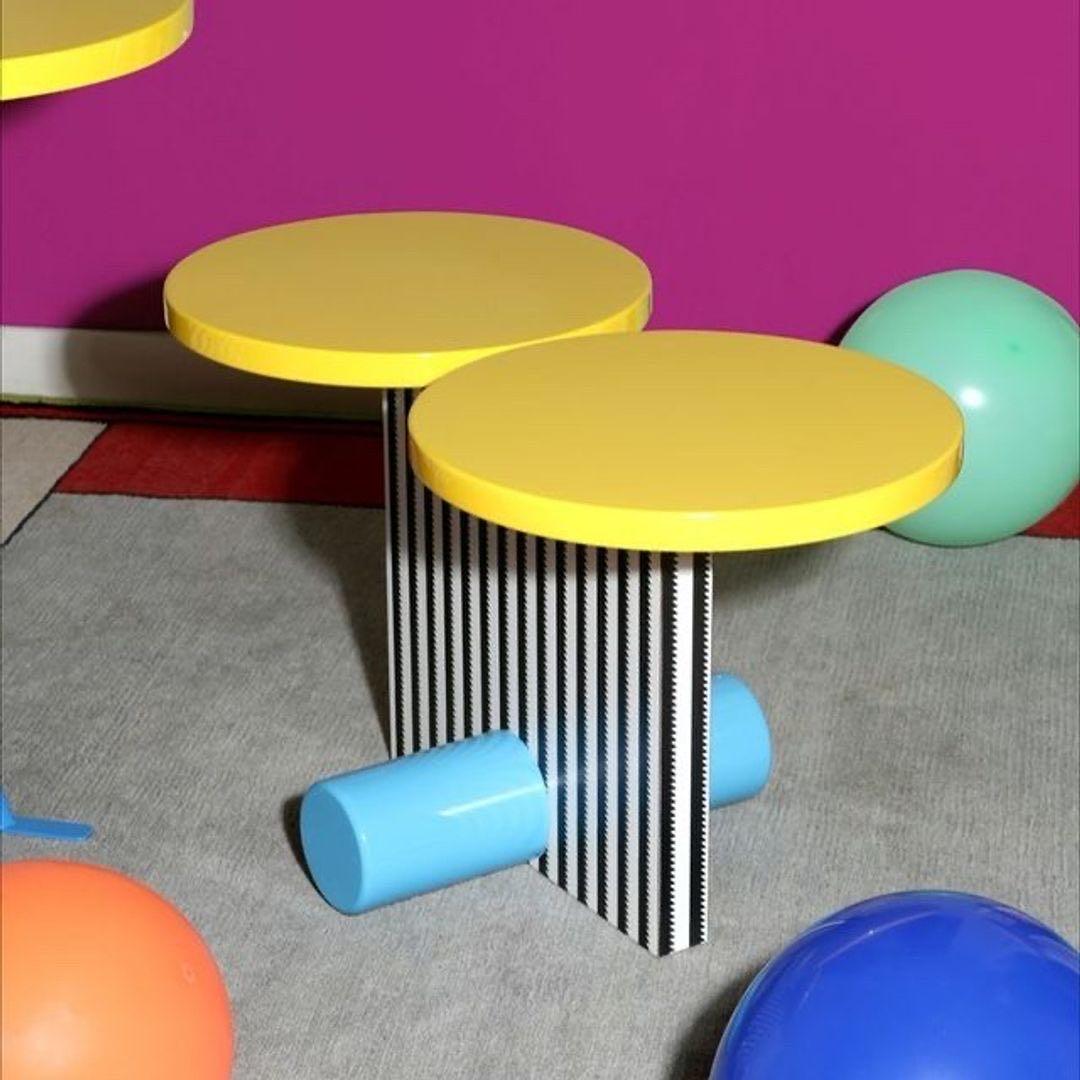https://a.1stdibscdn.com/polar-coffee-table-by-memphis-michele-de-lucchi-for-sale-picture-3/f_10794/f_403472321719385317070/_20240626150050_master.jpg