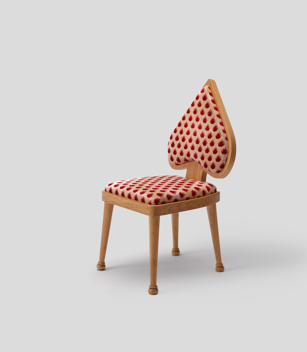 https://a.1stdibscdn.com/ace-chair-red-by-merve-kahraman-oak-red-velvet-crown-fabric-for-sale-picture-7/f_55372/f_473828721762295551490/20240627_MK34579__master.jpg