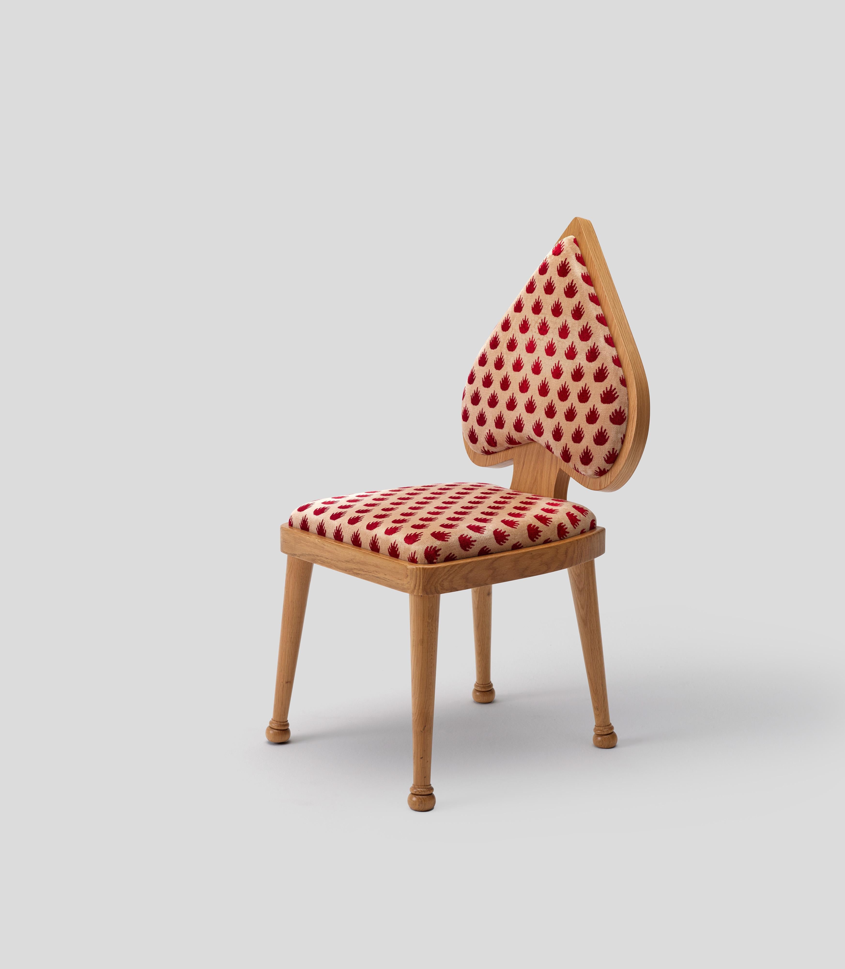 https://a.1stdibscdn.com/ace-chair-red-by-merve-kahraman-oak-red-velvet-crown-fabric-for-sale-picture-7/f_55372/f_473828721762295551490/20240627_MK34579__master.jpg