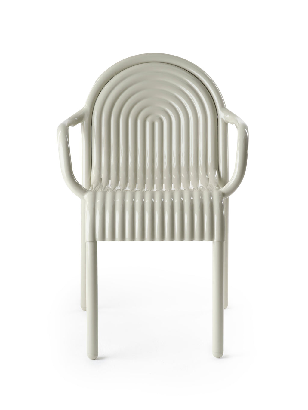 https://a.1stdibscdn.com/tom-dixon-groove-aluminum-outdoor-armchair-in-putty-for-sale-picture-3/f_14472/f_456552521751139425273/2024_10_07_TOM_DIXON_CUTOUTS_SS25_0200_copy_master.jpg