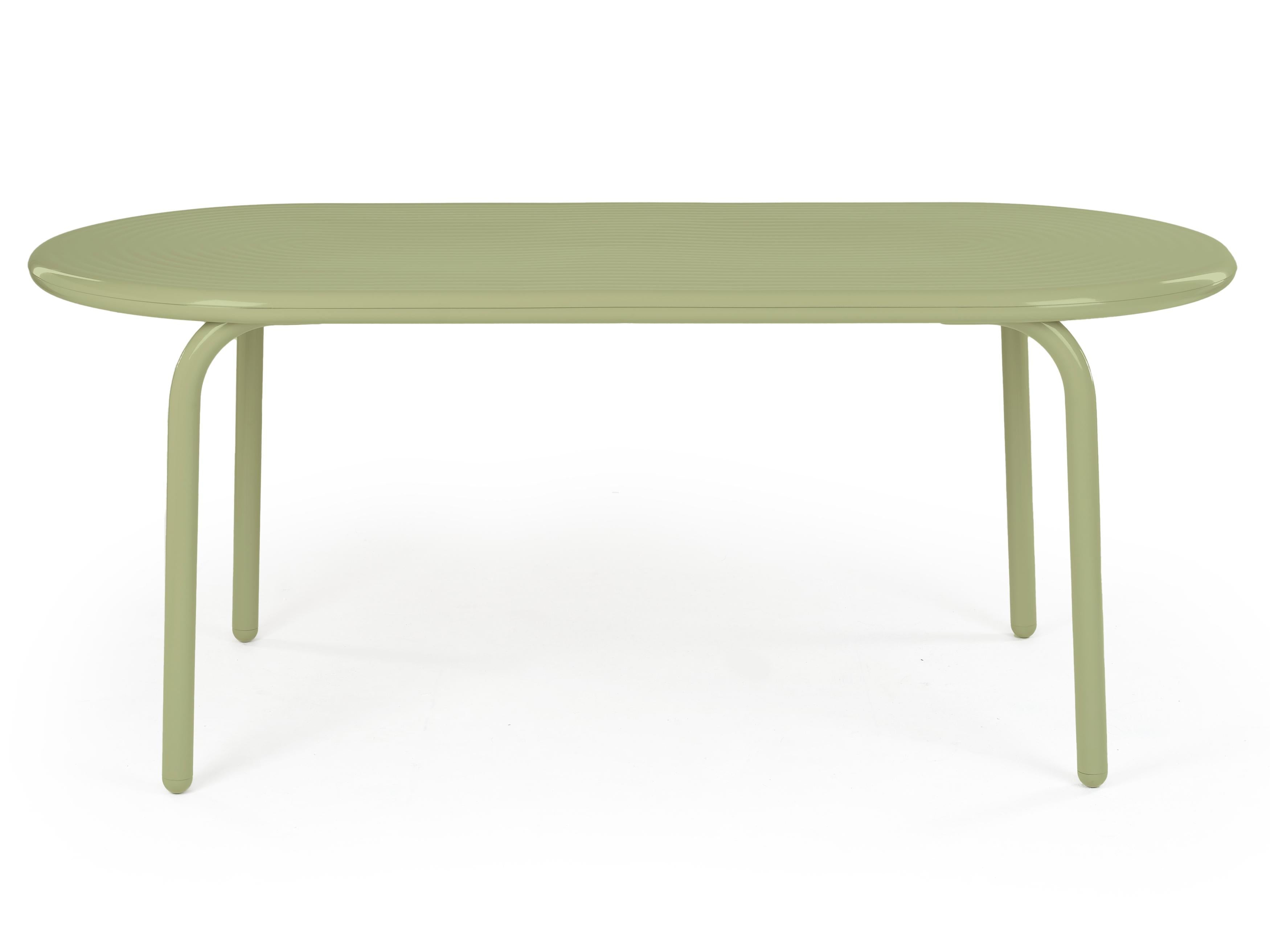 https://a.1stdibscdn.com/tom-dixon-groove-aluminum-outdoor-dining-table-in-moss-green-for-sale-picture-6/f_14472/f_438611021740864160960/2024_10_07_TOM_DIXON_CUTOUTS_SS25_0298_1__master.jpg