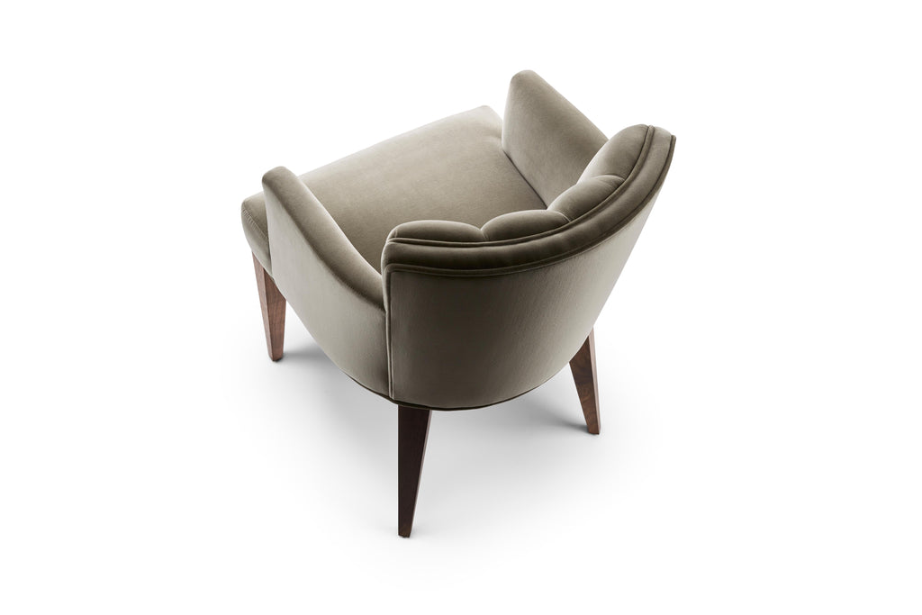 https://a.1stdibscdn.com/contemporary-isabella-carver-chair-in-grey-cotton-velvet-with-solid-walnut-legs-for-sale-picture-4/f_27813/f_435999221739377491538/2024_2_3_IsabellaDiningChair_GreyVelvet15434_Retouched_master.jpg