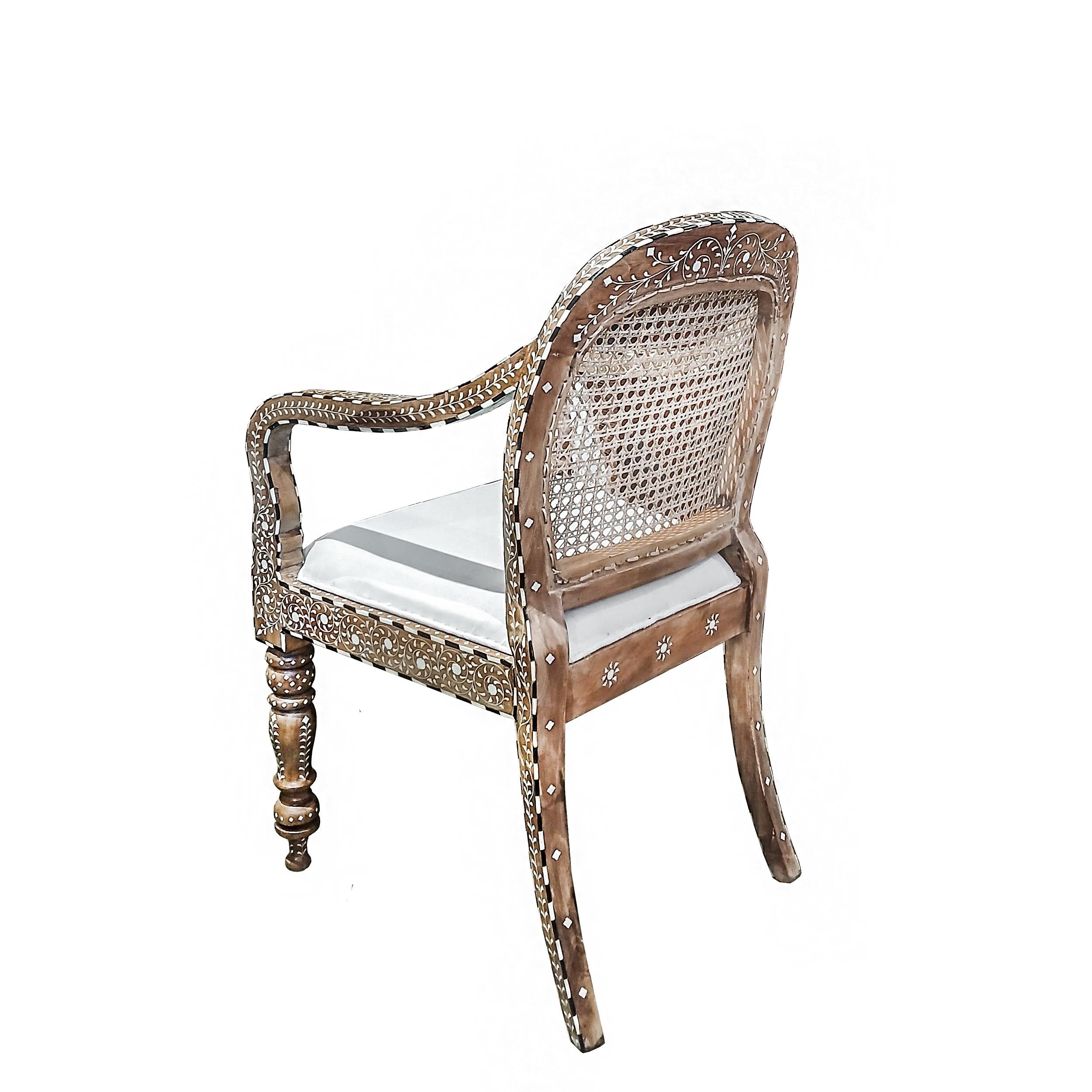 https://a.1stdibscdn.com/bone-inlaid-armchair-from-india-square-back-for-sale-picture-6/f_8250/f_447315621745434393582/20250423_113028_master.jpg