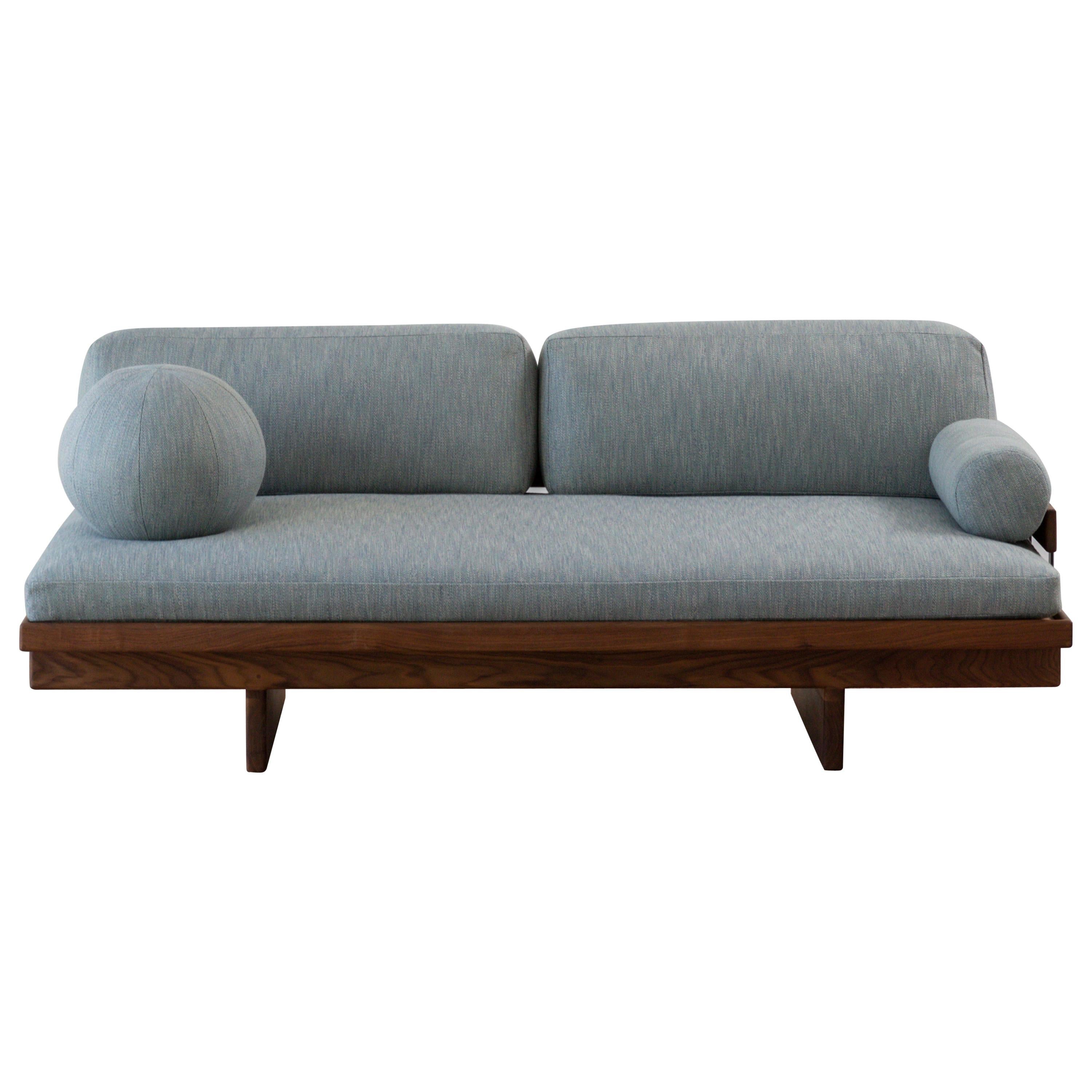 https://a.1stdibscdn.com/james-de-wulf-black-walnut-daybed-for-sale/1121189/f_204272221599106983019/20427222_master.jpg