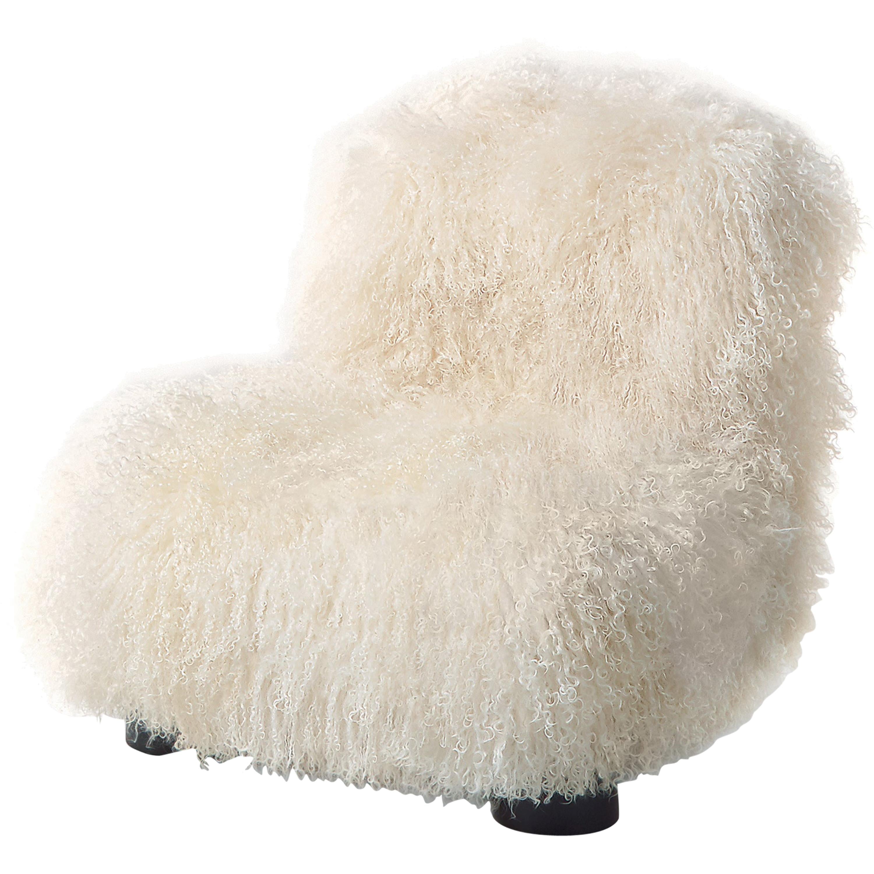 https://a.1stdibscdn.com/arflex-botolo-low-back-armchair-in-natural-fur-black-metal-legs-by-cini-boeri-for-sale/1121189/f_206760521600878102692/20676052_master.jpg