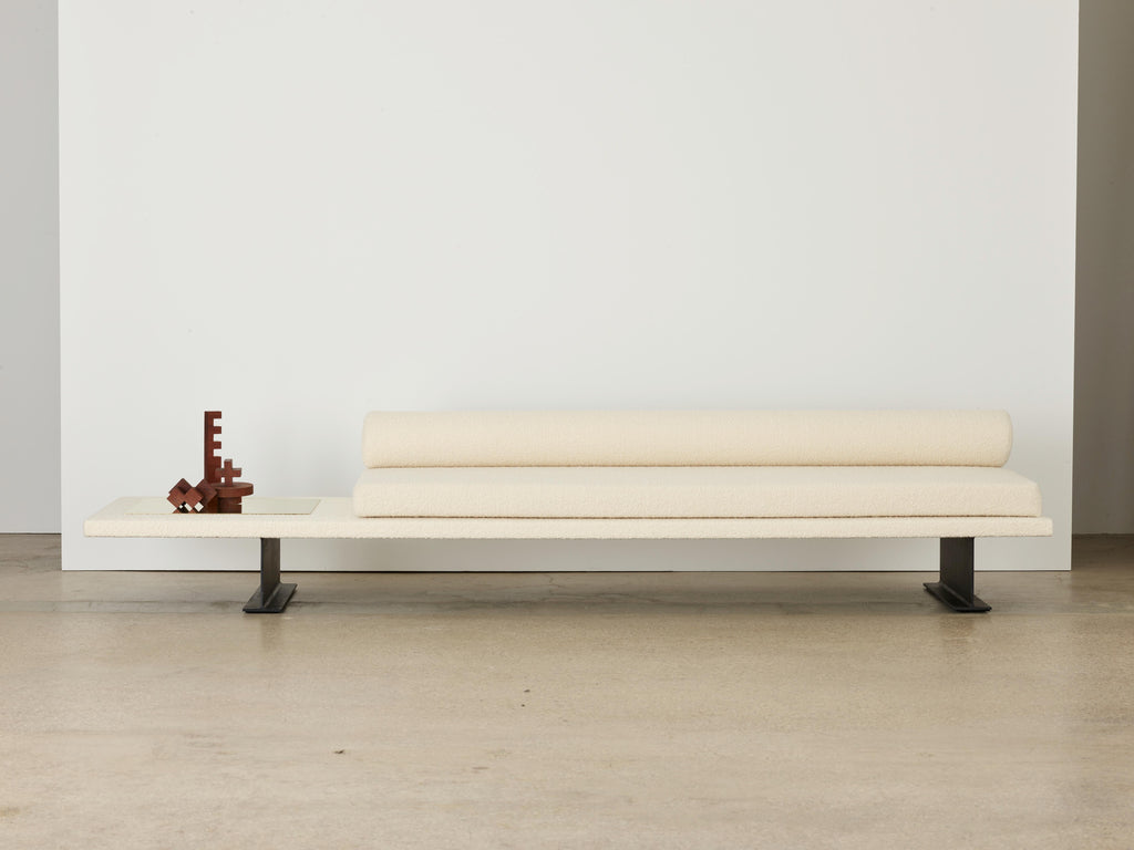 https://a.1stdibscdn.com/trave-sofa-by-umberto-bellardi-ricci-for-sale-picture-2/f_12192/f_327450821676296616297/20_08_04_UBR_0080_master.jpg