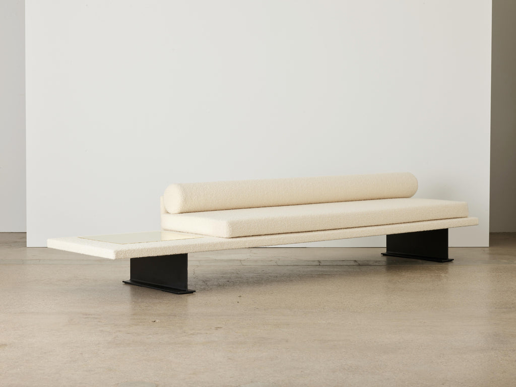 https://a.1stdibscdn.com/trave-sofa-on-i-beam-legs-for-sale-picture-3/f_99002/f_404020621719697959479/20_08_04_UBR_0113_master.jpg
