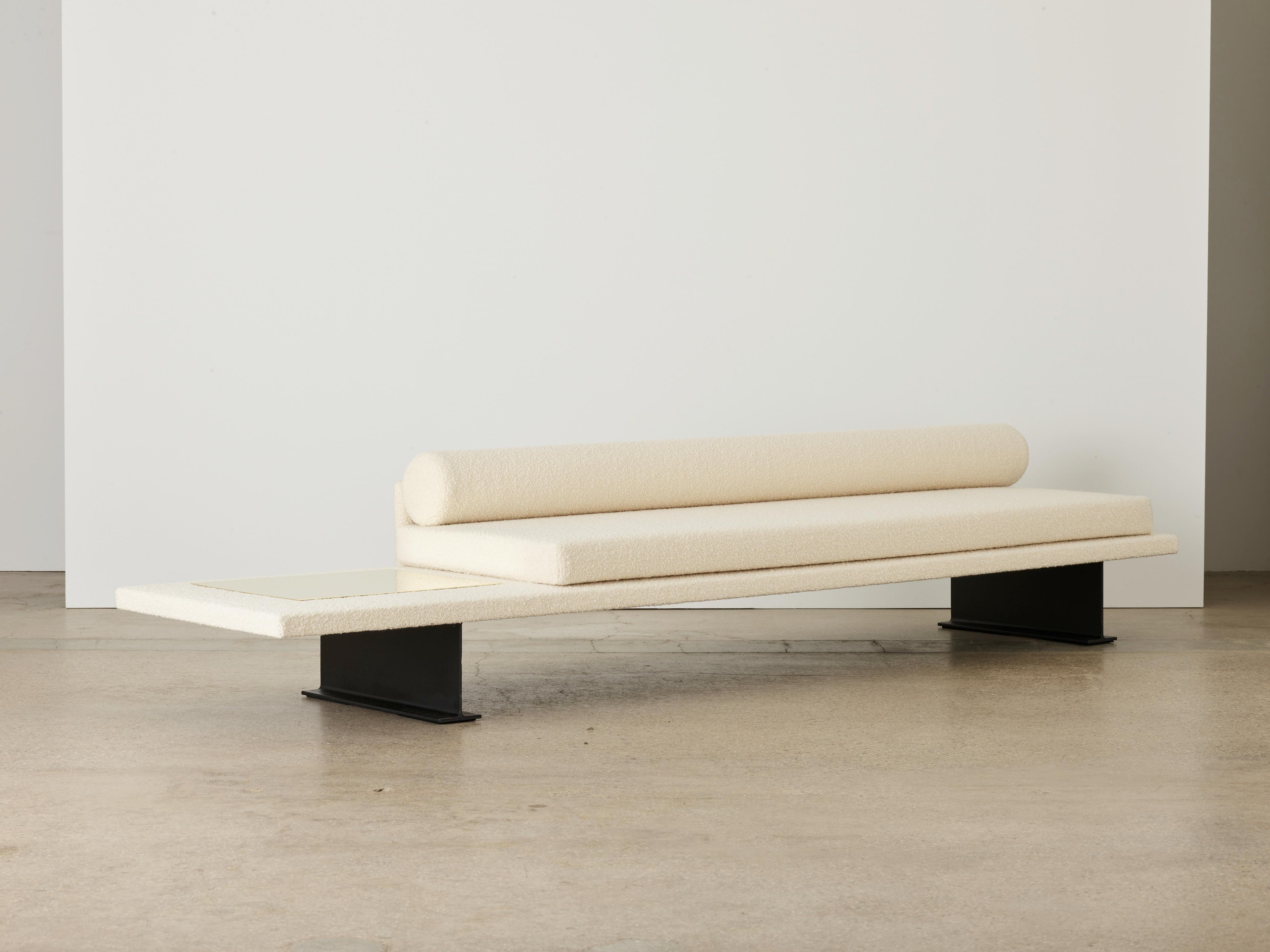 https://a.1stdibscdn.com/trave-sofa-on-i-beam-legs-for-sale-picture-3/f_99002/f_404020621719697959479/20_08_04_UBR_0113_master.jpg