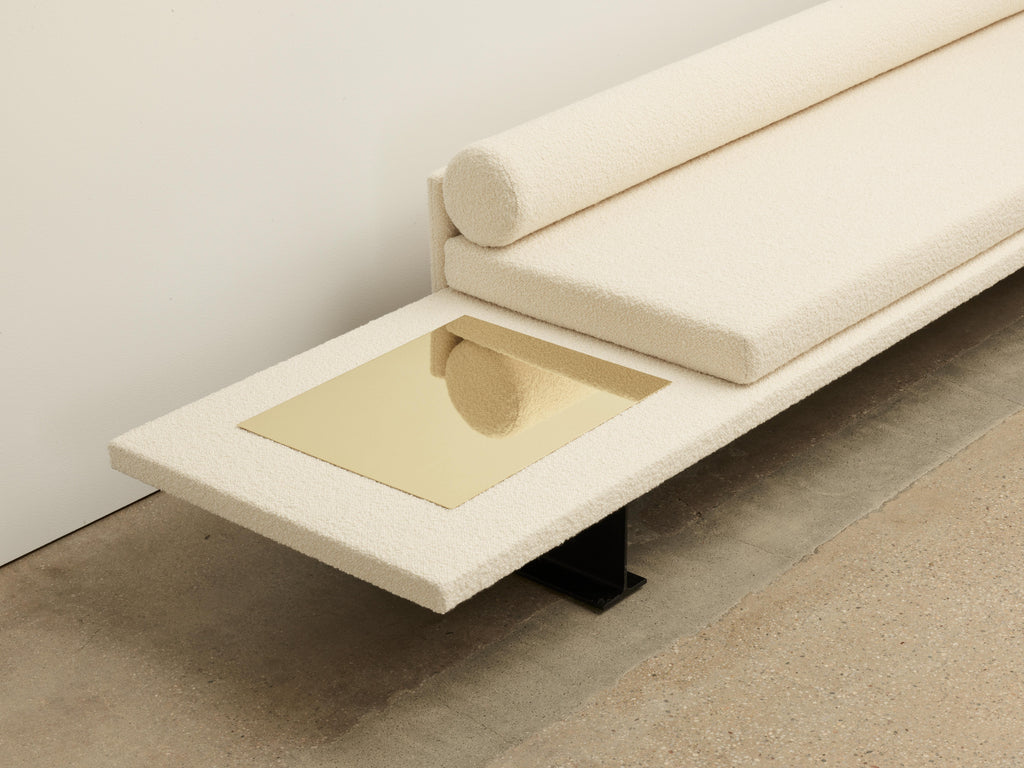 https://a.1stdibscdn.com/trave-sofa-by-umberto-bellardi-ricci-for-sale-picture-8/f_12192/f_327450821676296621982/20_08_04_UBR_0172_master.jpg