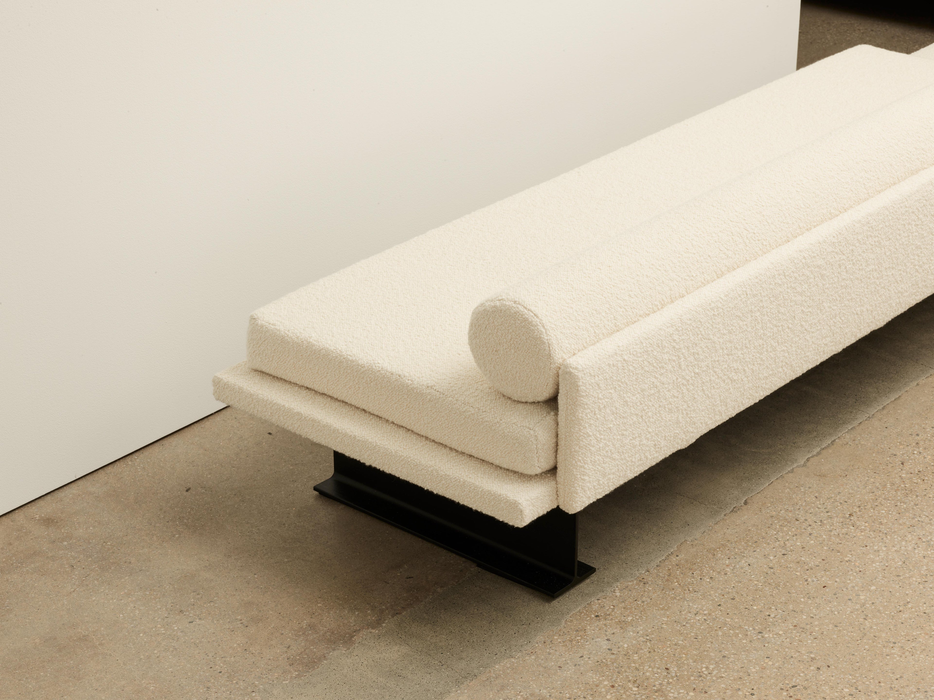 https://a.1stdibscdn.com/trave-sofa-by-umberto-bellardi-ricci-for-sale-picture-9/f_12192/f_327450821676296623083/20_08_04_UBR_0180_master.jpg