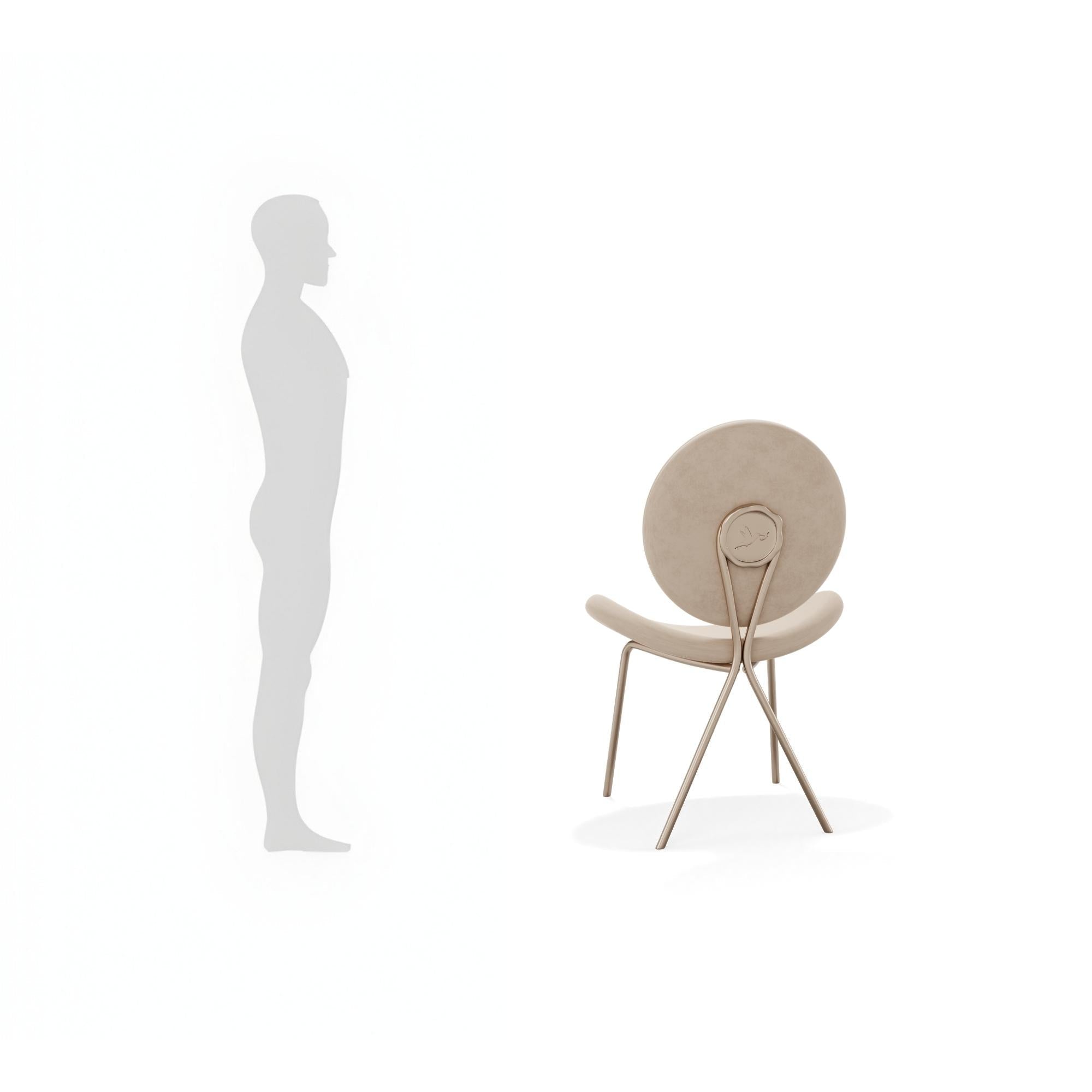 https://a.1stdibscdn.com/valerie-luxury-sculptural-chair-in-champagne-lacquered-aluminum-by-mainguilty-for-sale-picture-9/f_108262/f_488879821771511735788/20_master.jpg