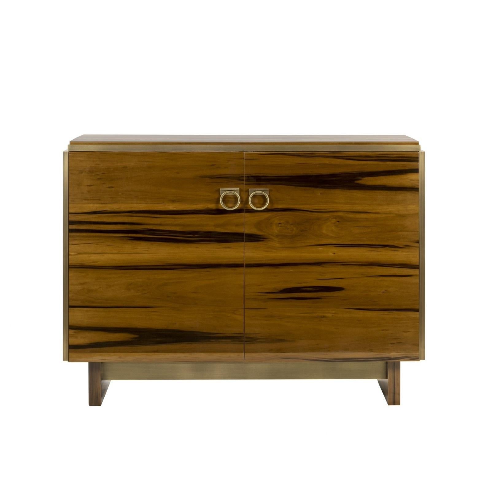 https://a.1stdibscdn.com/collectible-walnut-root-cabinet-with-brass-accents-high-gloss-finish-for-sale-picture-2/f_27693/f_463634321755842232126/20_master.jpg