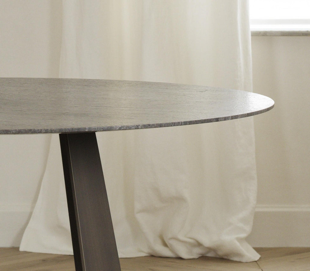 https://a.1stdibscdn.com/kurosu-table-by-kana-objects-for-sale-picture-3/f_12192/f_322926521674055971618/2104152276_1_retouche__master.jpg