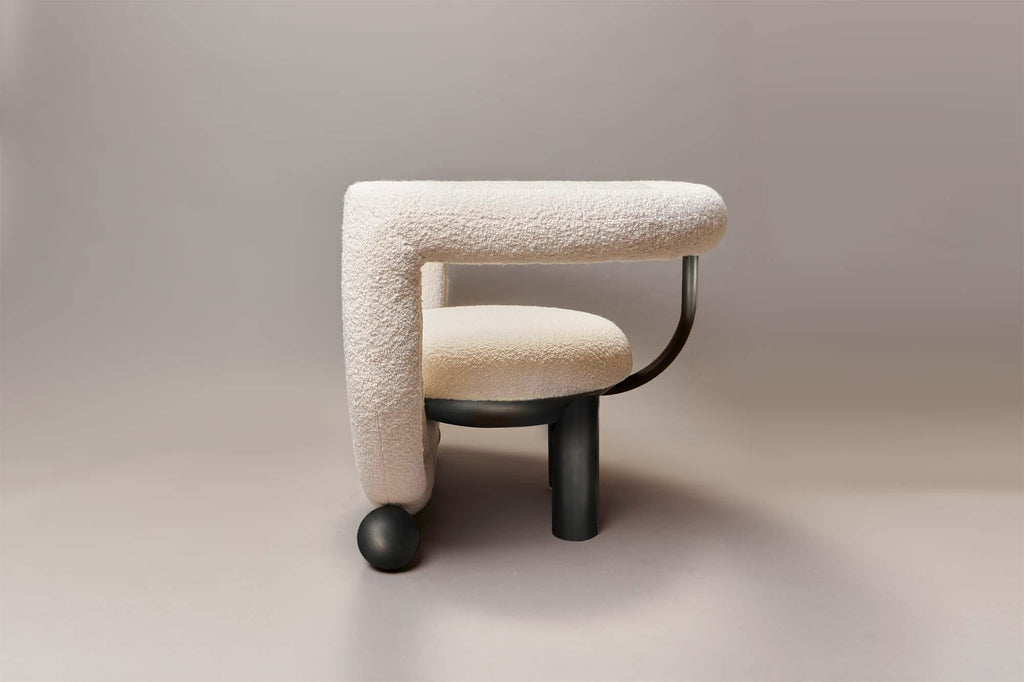 https://a.1stdibscdn.com/kissing-armchair-by-lara-bohinc-in-bronze-metal-and-cream-boucle-fabric-for-sale-picture-4/f_19173/f_254307821681991734995/210907_Bohinc_I23216__master.jpg