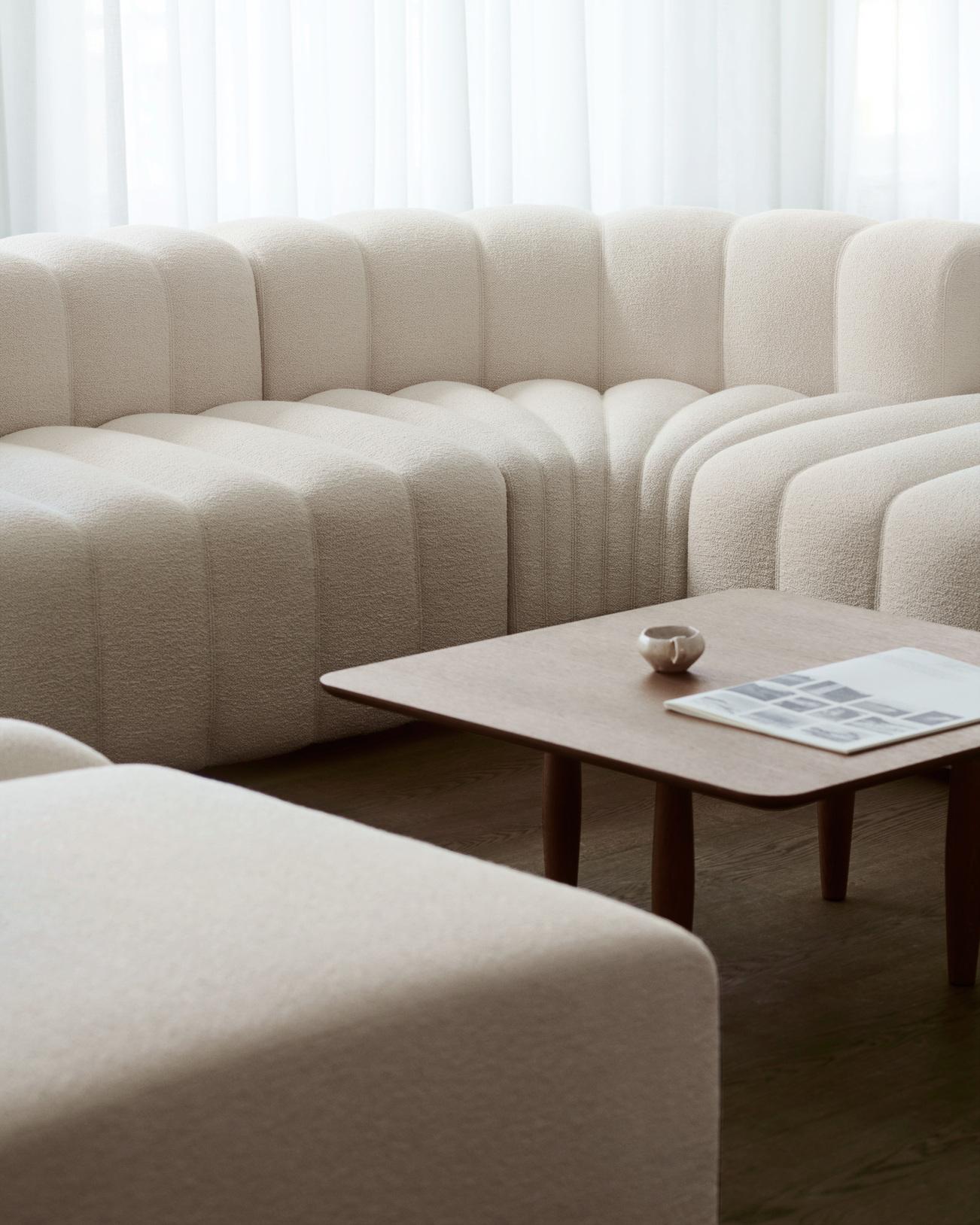 https://a.1stdibscdn.com/studio-sofa-by-norr11-modular-sofa-setup-4-white-for-sale-picture-6/f_31233/f_268966521642094760491/210907_norr11_Morten_Bentzon_22818_master.jpg
