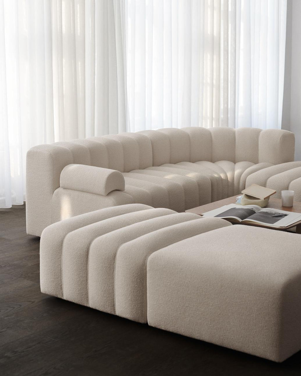 https://a.1stdibscdn.com/studio-sofa-by-norr11-modular-sofa-setup-5-white-for-sale-picture-7/f_31233/f_269089421642174164725/210907_norr11_Morten_Bentzon_22892_master.jpg