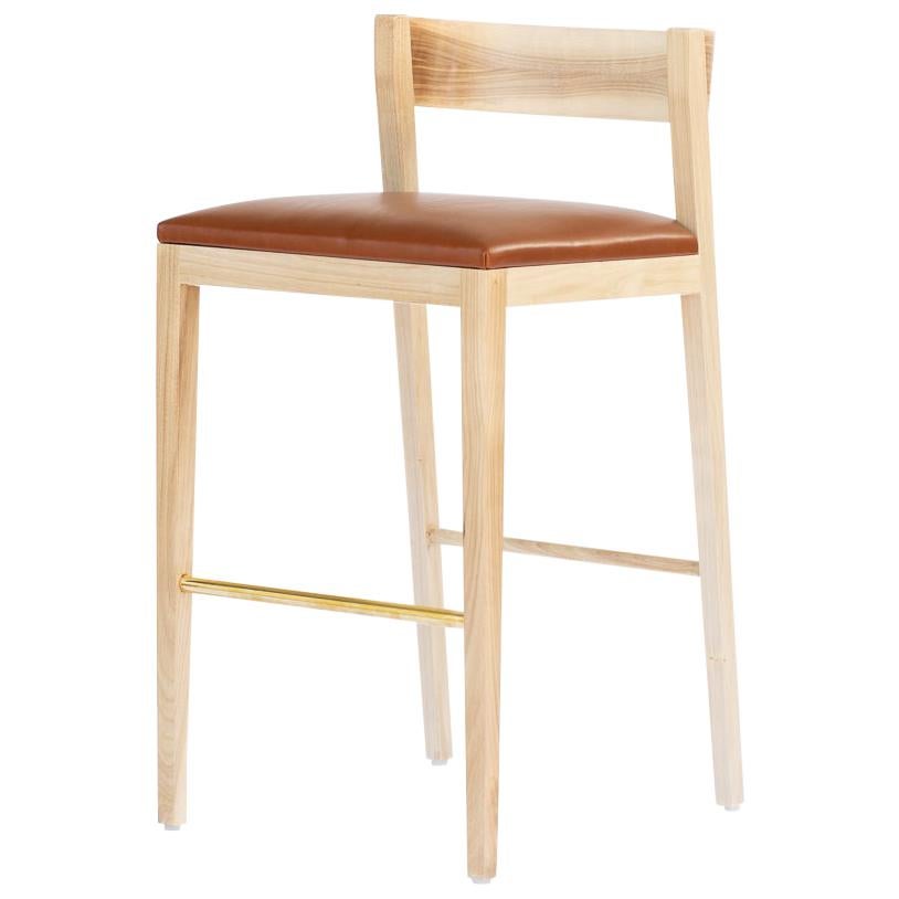 https://a.1stdibscdn.com/walnut-counter-stool-with-leather-upholstery-in-black-or-brown-leather-for-sale/1121189/f_211070521603514690501/21107052_master.jpg