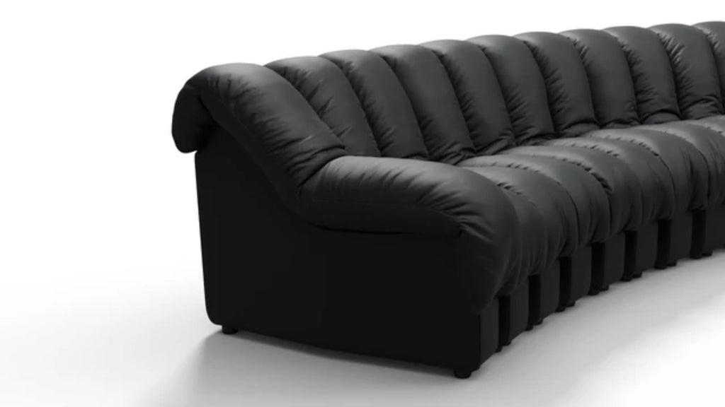 https://a.1stdibscdn.com/de-sede-ds-600-non-stop-shape-modular-sofa-in-adjustable-elements-for-sale-picture-8/f_16392/f_324455221764003444173/2111_10_640x_master.jpg