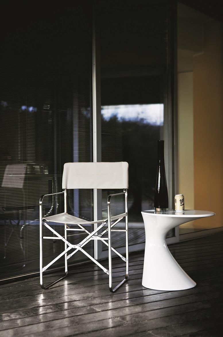 https://a.1stdibscdn.com/zanotta-april-folding-chair-in-vip-seat-and-stainless-steel-frame-by-gae-aulenti-for-sale-picture-5/22569652/f_284503021651236922595/2120_4IG01_master.jpg