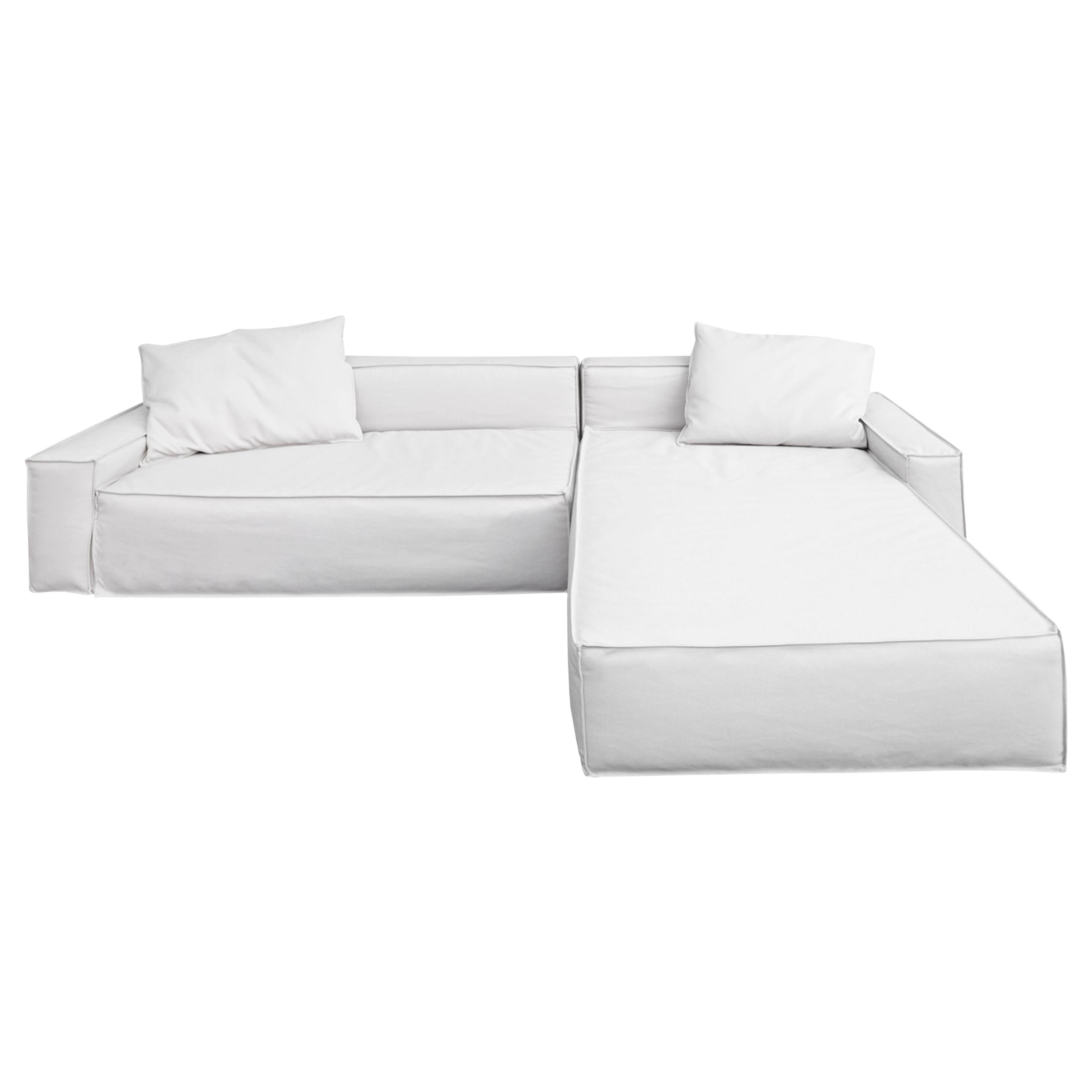 https://a.1stdibscdn.com/arena-extra-large-outdoor-sofa-set-in-light-gray-upholstery-for-sale/1121189/f_212331621605108320444/21233162_master.jpg