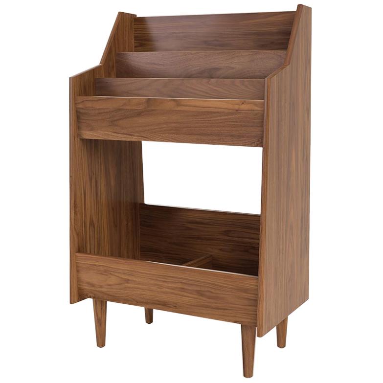 https://a.1stdibscdn.com/2-bay-luxe-record-stand-in-natural-walnut-for-sale/1121189/f_212911621604616924132/21291162_master.jpg