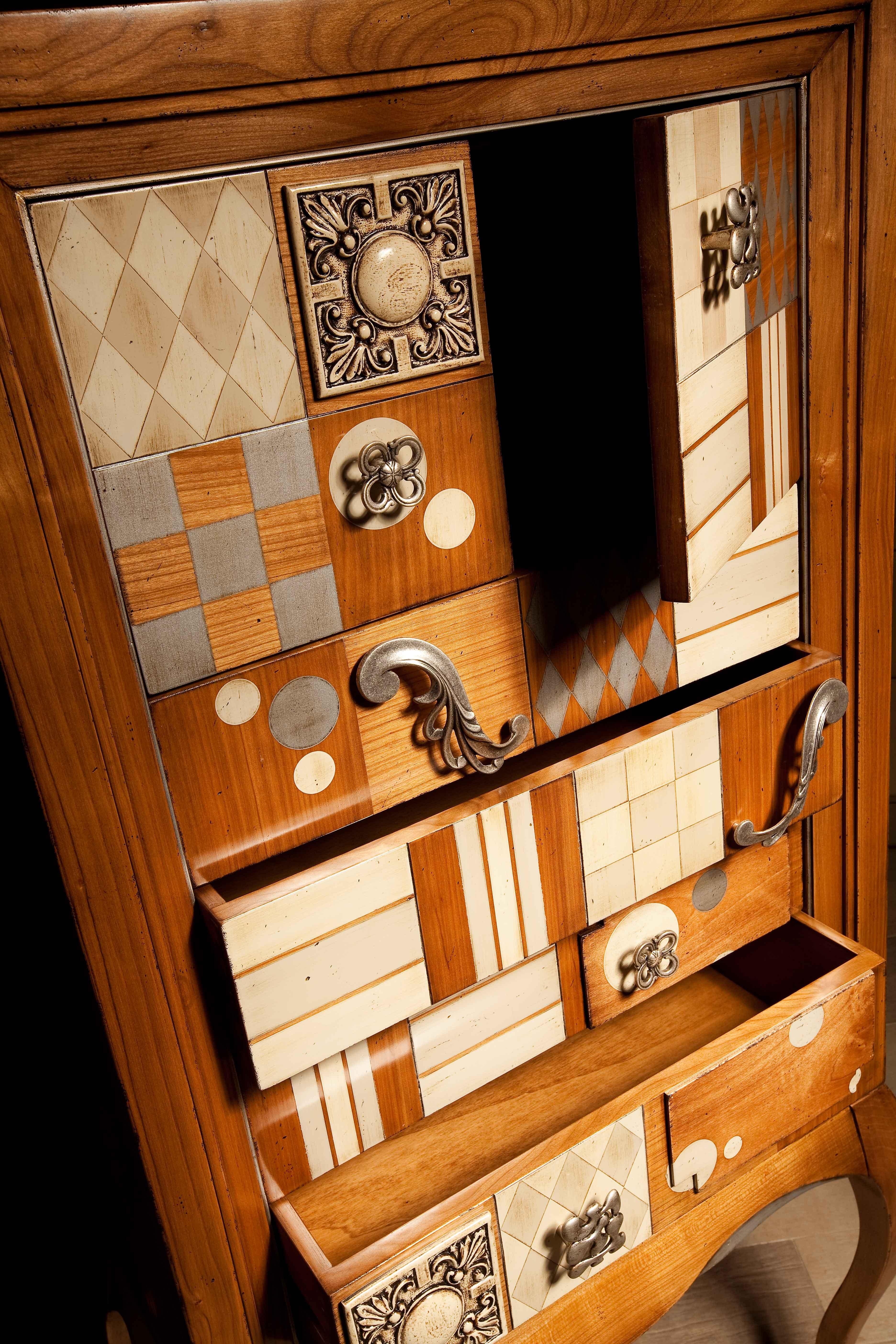 https://a.1stdibscdn.com/cibeles-cabinet-by-lola-glamour-for-sale-picture-5/f_12192/f_461503421754407076759/21303_detalle_3_master.jpg