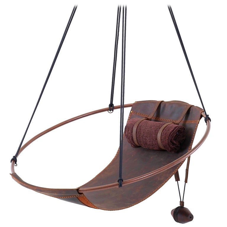 https://a.1stdibscdn.com/sling-oil-tanned-leather-brown-for-sale/1121189/f_214387821610400136535/21438782_master.jpg?width=768
