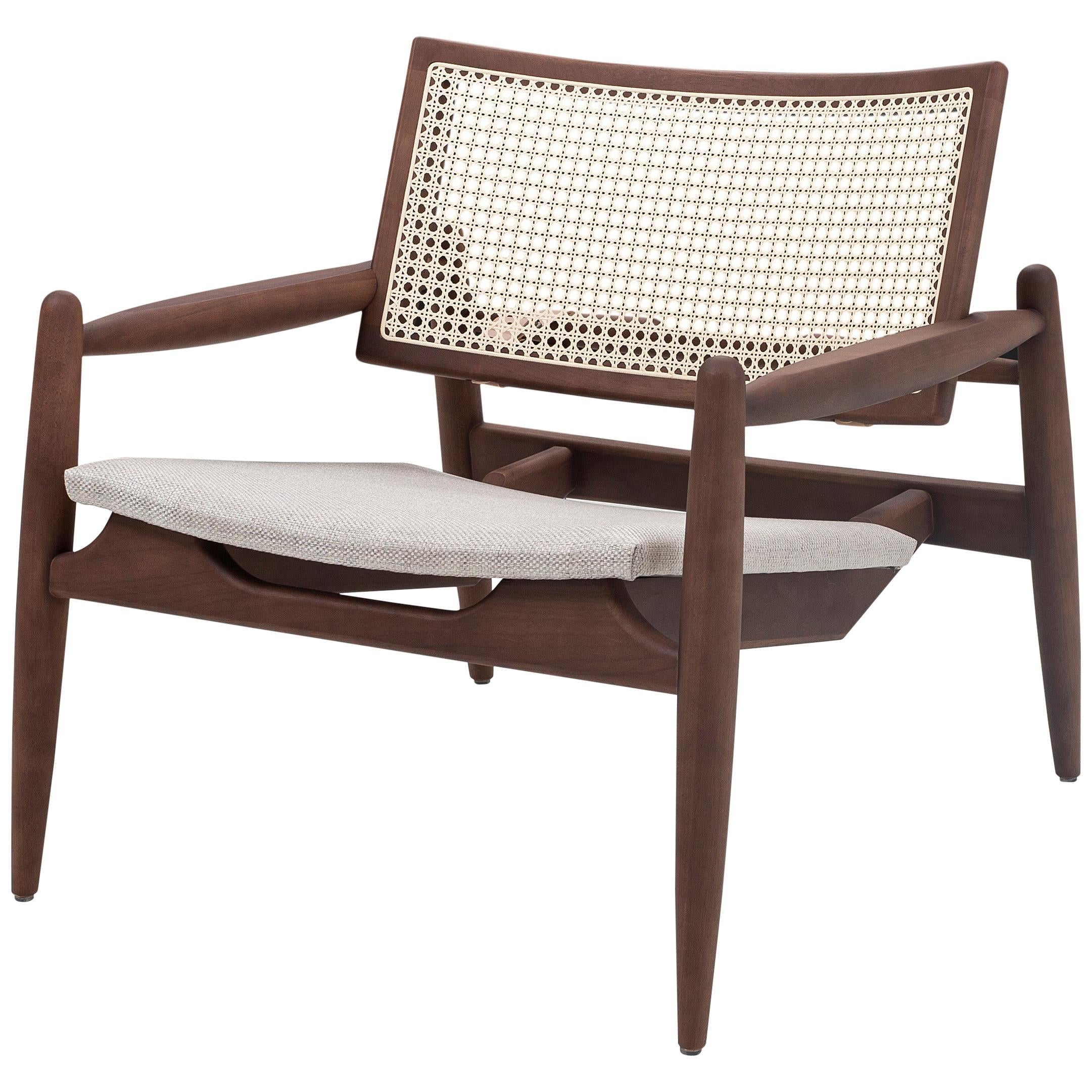 https://a.1stdibscdn.com/soho-curved-cane-back-chair-in-walnut-and-oatmeal-fabric-for-sale/1121189/f_218435921608383055122/21843592_master.jpg