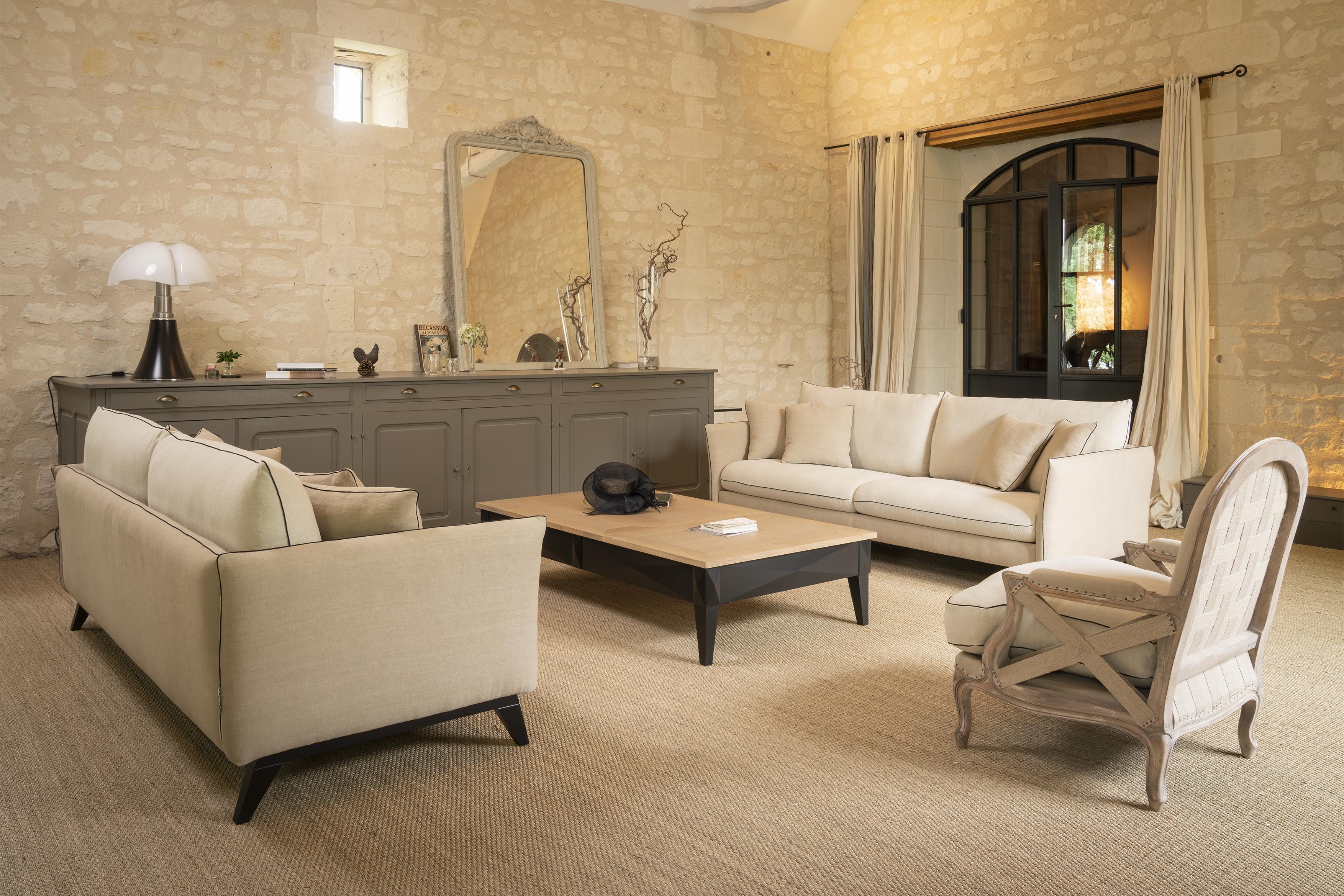 https://a.1stdibscdn.com/fragance-sofa-by-ralph-m-for-sale-picture-11/f_12192/f_409965221723135960445/21_RALPH_M_FRAGANCE_3903_master.jpg