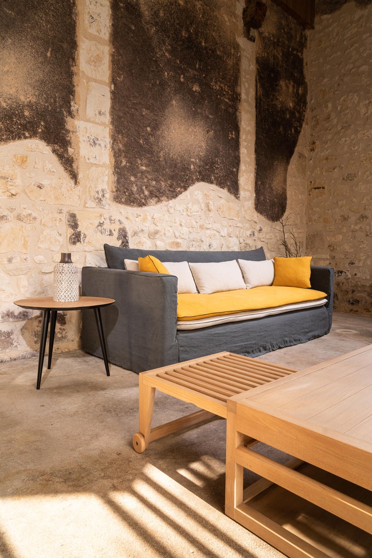 https://a.1stdibscdn.com/massai-sofa-by-ralph-m-for-sale-picture-7/f_12192/f_410001621723149495106/21_RALPH_M_MASSAI_2735_master.jpg?width=768