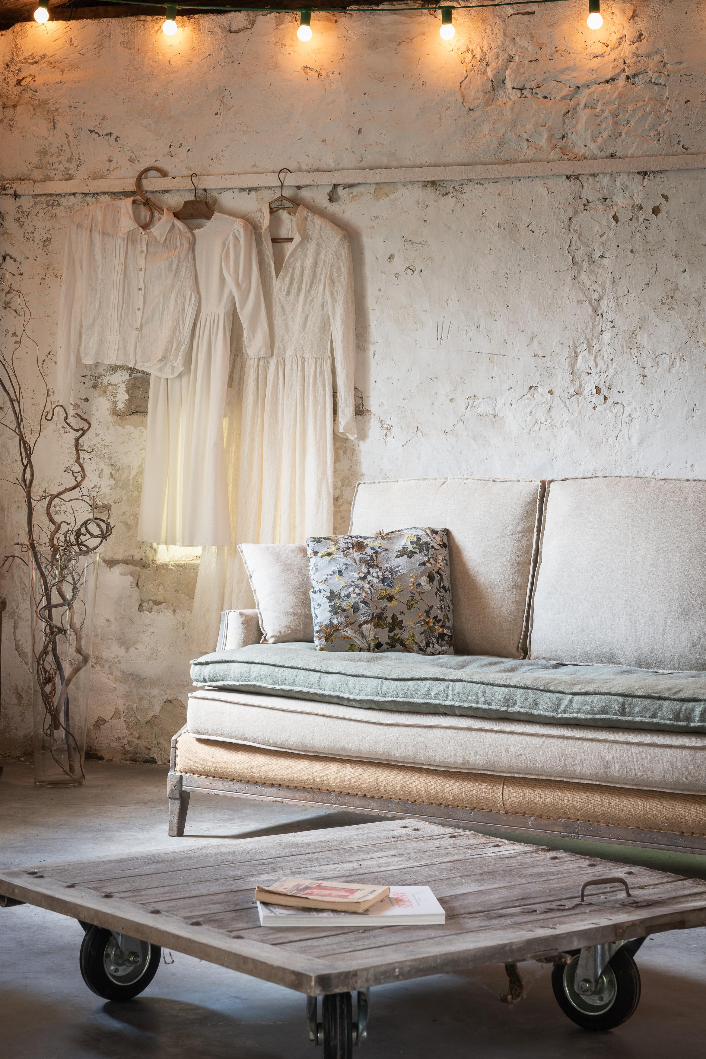 https://a.1stdibscdn.com/batignolles-sofa-by-ralph-m-for-sale-picture-8/f_12192/f_409631221722962843502/21_RALPH_M_TOME21_Batignolles_4180_master.jpg