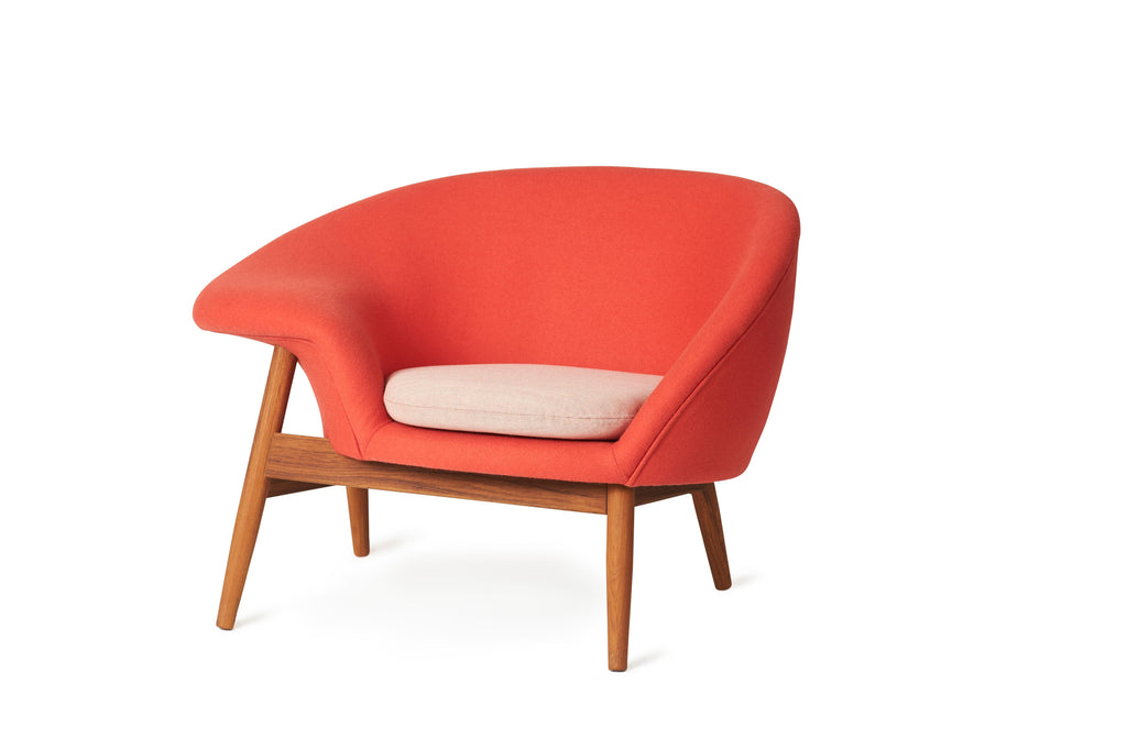 https://a.1stdibscdn.com/archivesE/upload/12330573/1592290332395/2201042_warmnrodic_furniture_friedegg_loungechair_teak_appelred_palerose_02_master.jpg