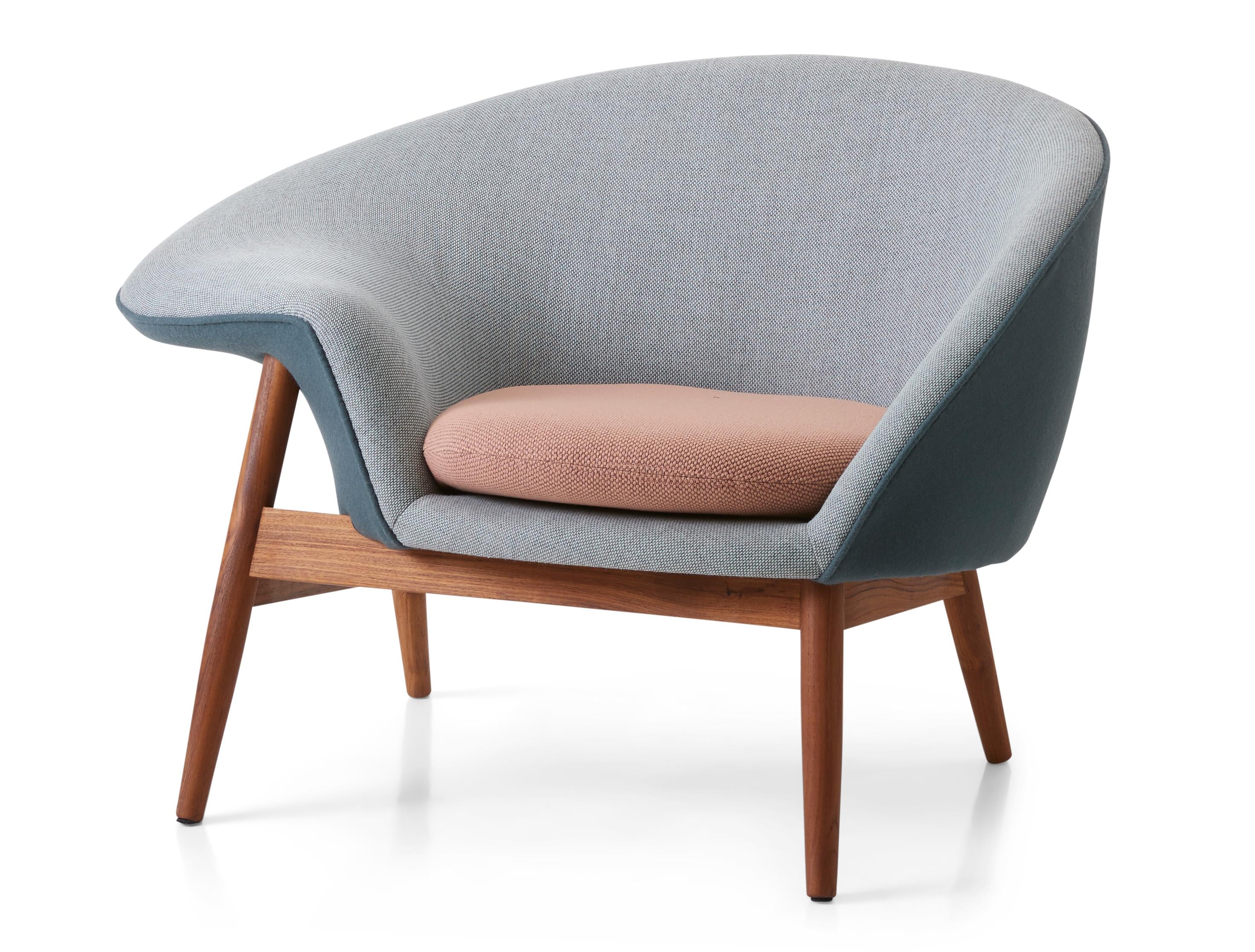 https://a.1stdibscdn.com/archivesE/upload/12330573/1592290876361/2201063_warmnordic_furniture_friedegg_loungechair_teak_lightgreen_petrol_freshpeach_02_master.jpg