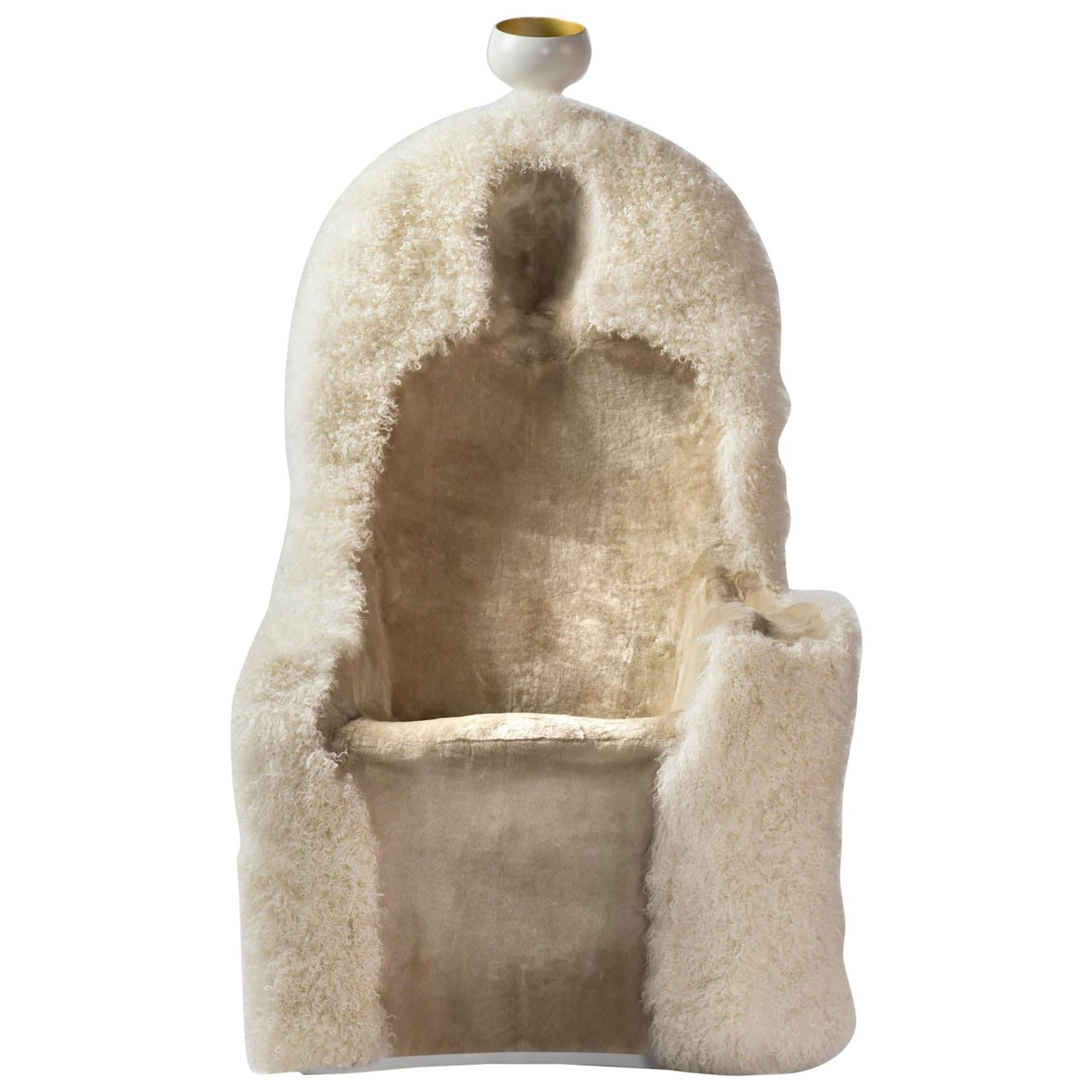 https://a.1stdibscdn.com/invisible-personage-armchair-and-lamp-salvador-dali-for-sale/f_12192/f_319641021672273153111/22032402_master.jpg