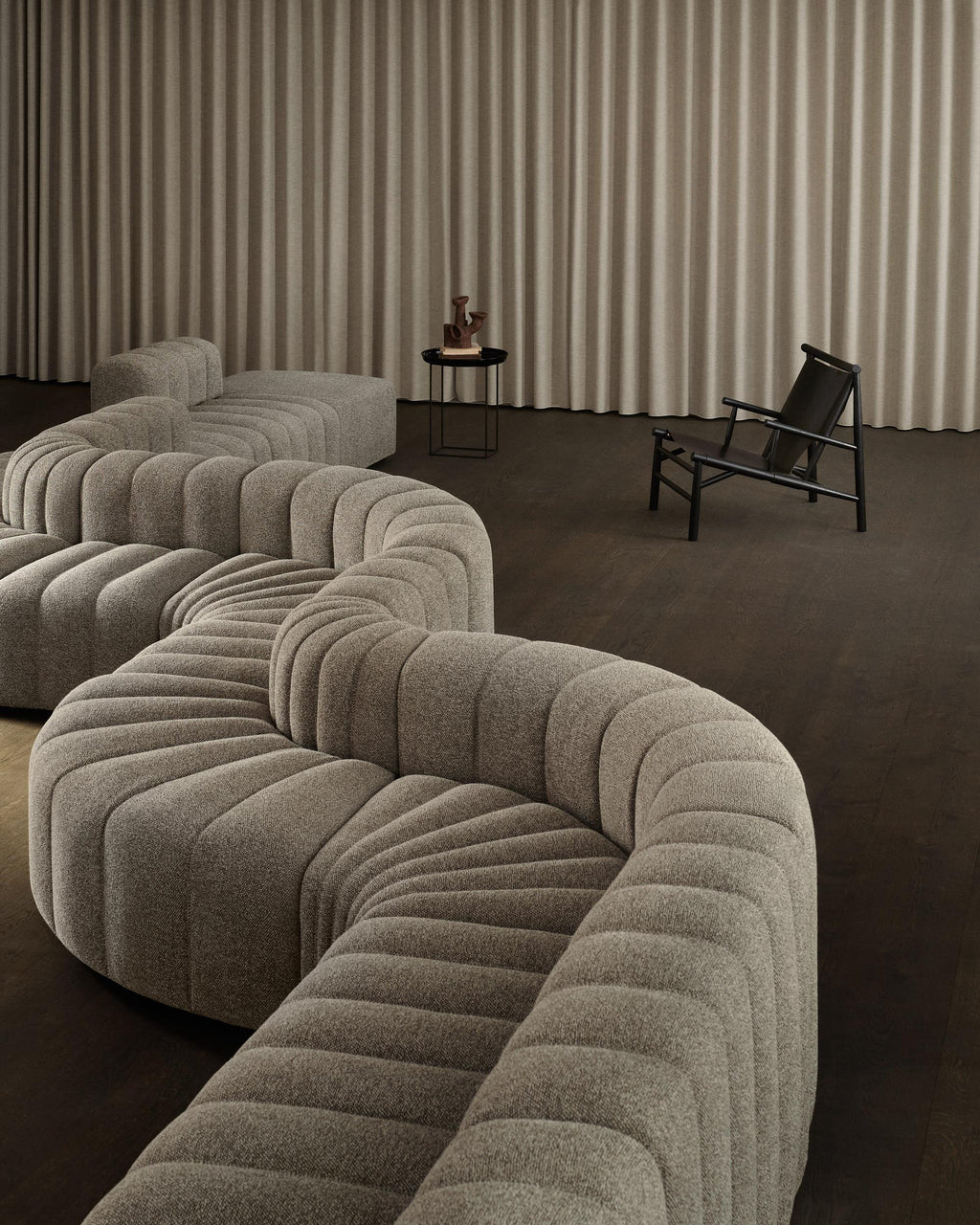 https://a.1stdibscdn.com/studio-sofa-by-norr11-modular-sofa-setup-8-beige-for-sale-picture-5/f_31233/f_331646821678184010830/221011_NORR1152358_Morten_Bentzon_master.jpg
