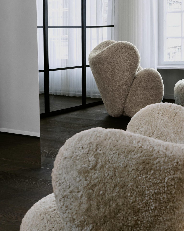 https://a.1stdibscdn.com/little-big-chair-swivel-armchair-in-sheepskin-moonlight-by-norr11-for-sale-picture-12/f_31233/f_334393721679568259409/221011_NORR1152381_Morten_Bentzon_master.jpg?width=768