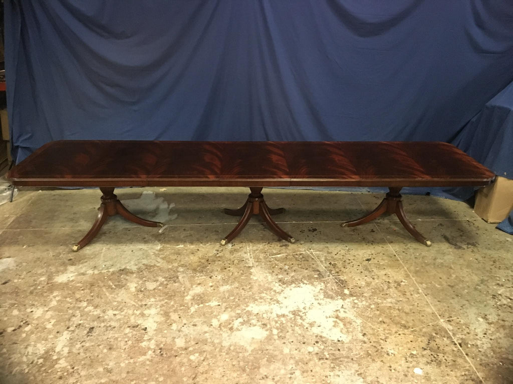 https://a.1stdibscdn.com/custom-large-16-ft-mahogany-georgian-style-dining-table-by-leighton-hall-for-sale-picture-2/f_44162/f_153001811561986823037/2223CFD4_D5D2_47DC_A04D_9C314713B683_master.jpeg