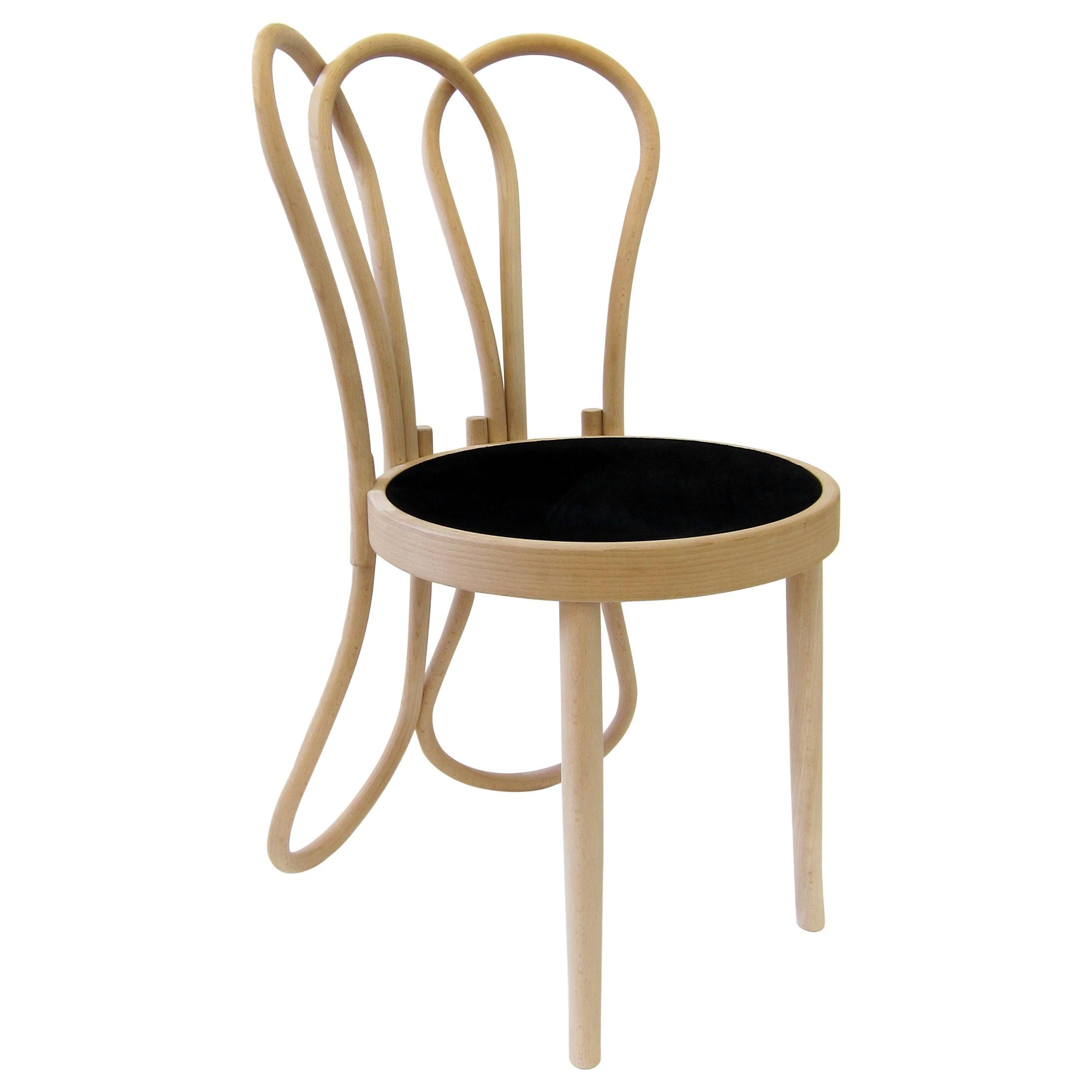 https://a.1stdibscdn.com/gebruder-thonet-vienna-gmbh-post-mundus-chair-in-beech-and-upholstered-seat-for-sale/1121189/f_224807621613121559217/22480762_master.jpg