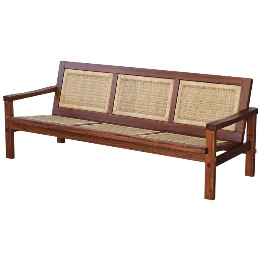 https://a.1stdibscdn.com/xilte-sofa-for-sale/1121189/f_227486621615020896322/22748662_master.jpg