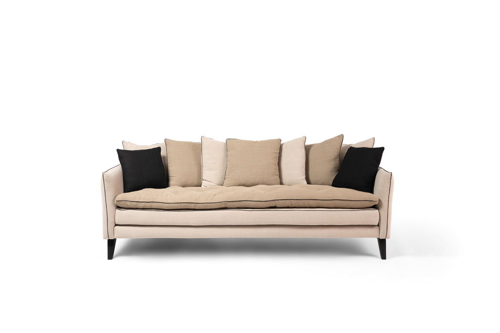 https://a.1stdibscdn.com/jaipur-sofa-by-ralph-m-for-sale-picture-2/f_12192/f_409981821723140825488/22_RALPH_M_JAIPUR_A7R05432_master.jpg