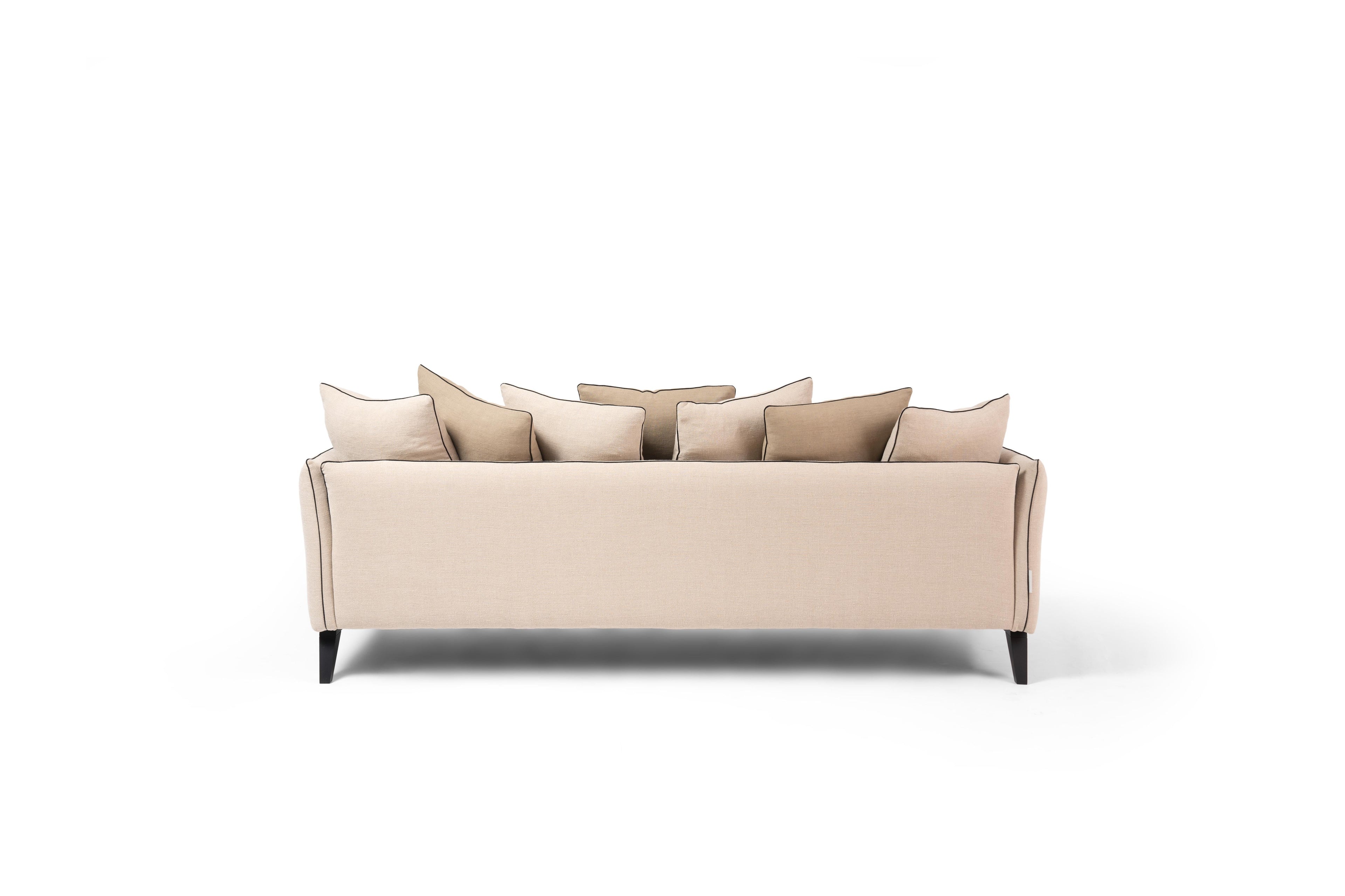 https://a.1stdibscdn.com/jaipur-sofa-by-ralph-m-for-sale-picture-3/f_12192/f_409981821723140825588/22_RALPH_M_JAIPUR_A7R05440_master.jpg