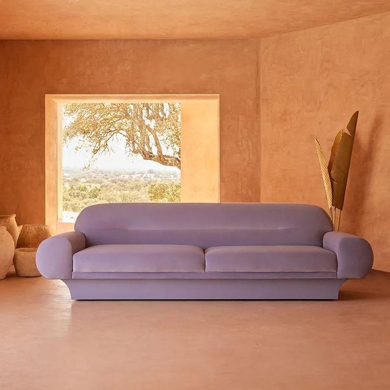 https://a.1stdibscdn.com/contemporary-velvet-sofa-with-oversized-curvy-arms-for-sale-picture-11/f_27693/f_330403821677654578606/22_master.jpg?width=768