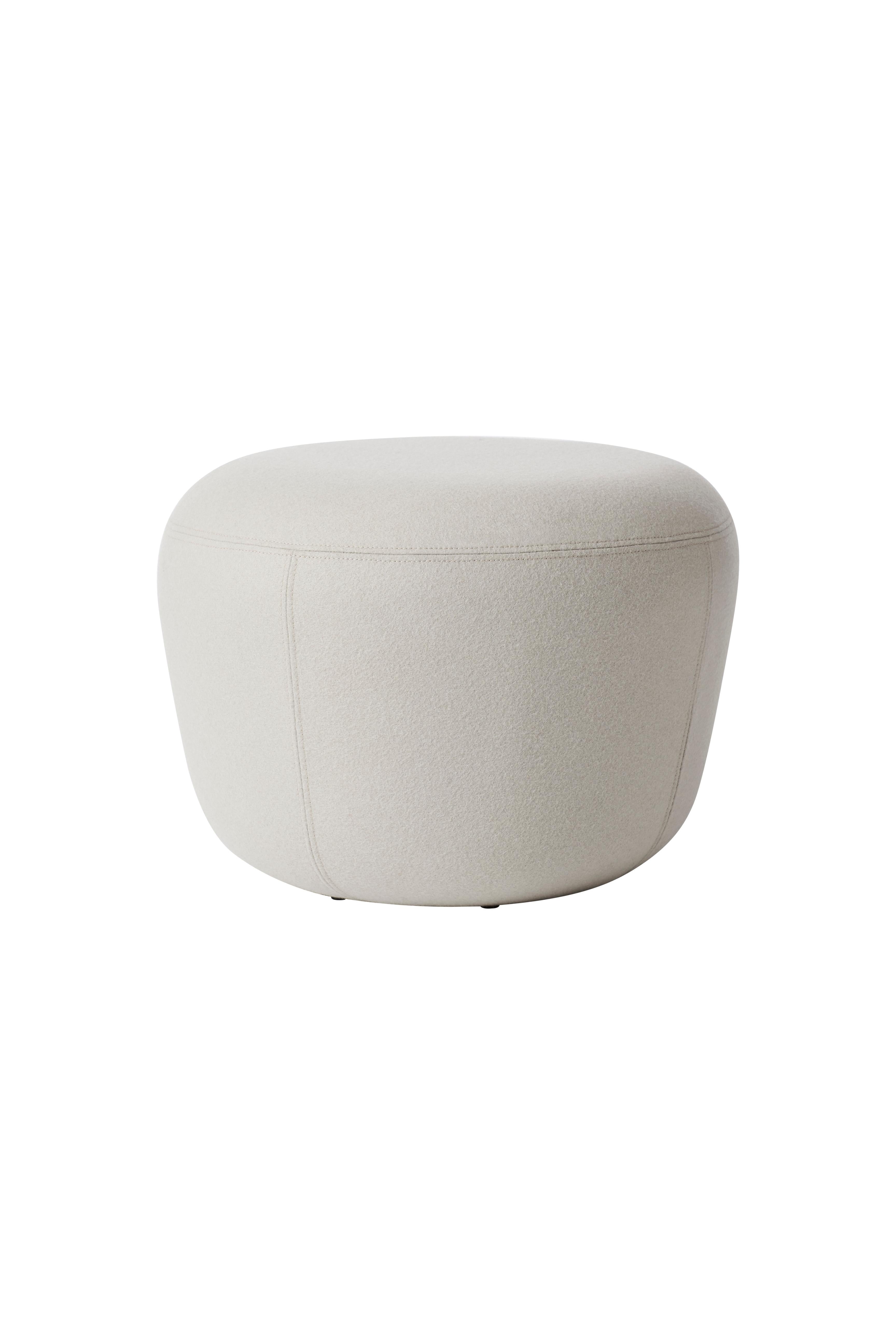 https://a.1stdibscdn.com/archivesE/upload/12330573/1592210596201/2301002_warmnordic_furniture_haven_smallfurniture_pouf_pearlgrey_master.jpg