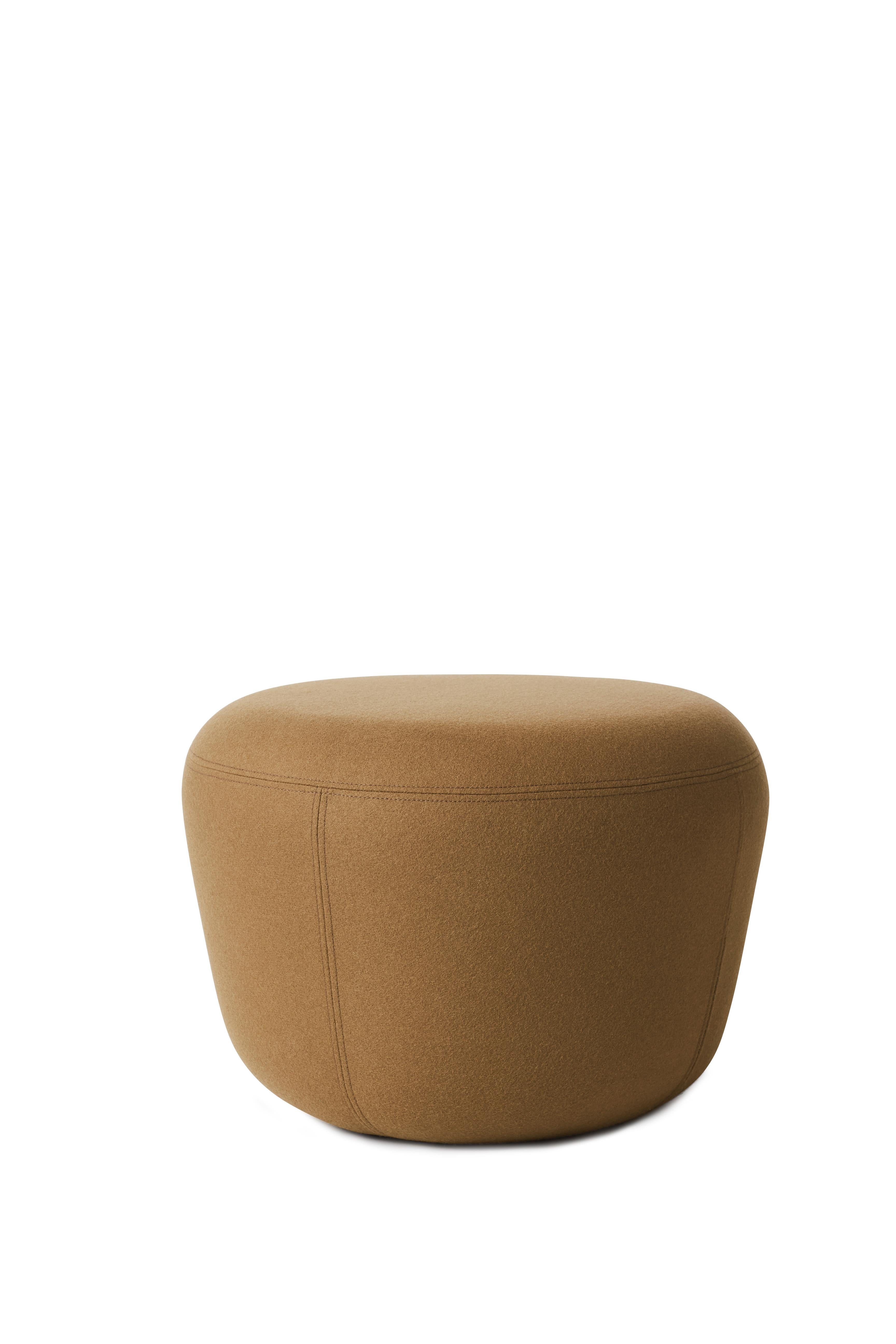 https://a.1stdibscdn.com/archivesE/upload/12330573/1592210635885/2301006_warmnordic_furniture_haven_smallfurniture_pouf_olive_master.jpg