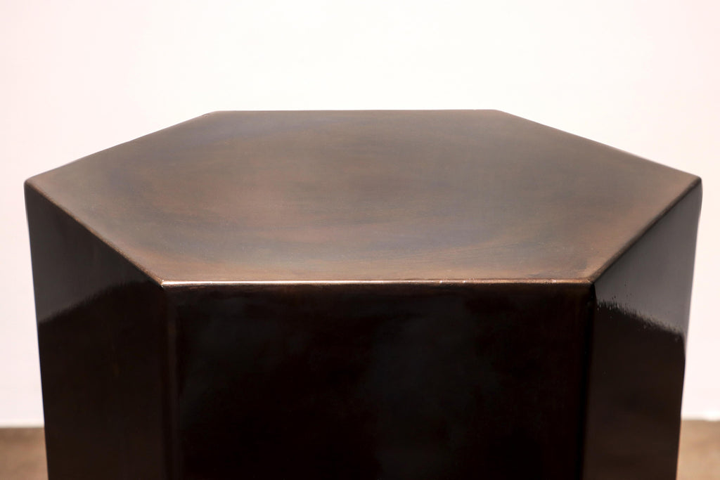https://a.1stdibscdn.com/oxidized-steel-modern-side-table-by-costantini-ettore-hex-in-stock-for-sale-picture-7/f_25173/f_495651321775587262545/230104_01_Ettore_Hex_Oxidized_Steel_by_Costantini_06_master.jpg
