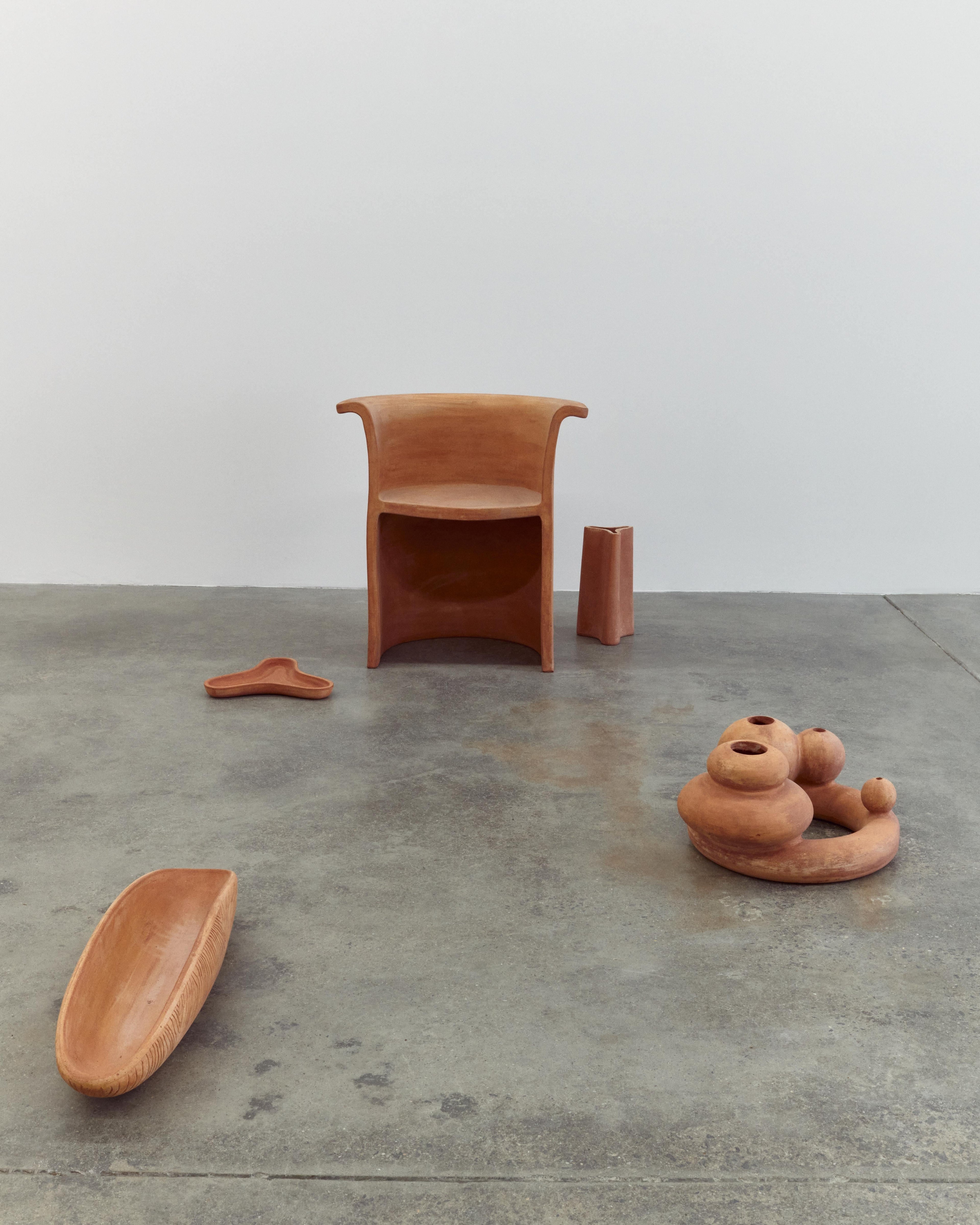 https://a.1stdibscdn.com/new-volumes-terracotta-baby-cove-by-thomas-coward-for-sale-picture-3/f_78752/f_390077321711435881735/230925_VZ_NEWVOLUMES_s04_153_Retouch__master.jpg
