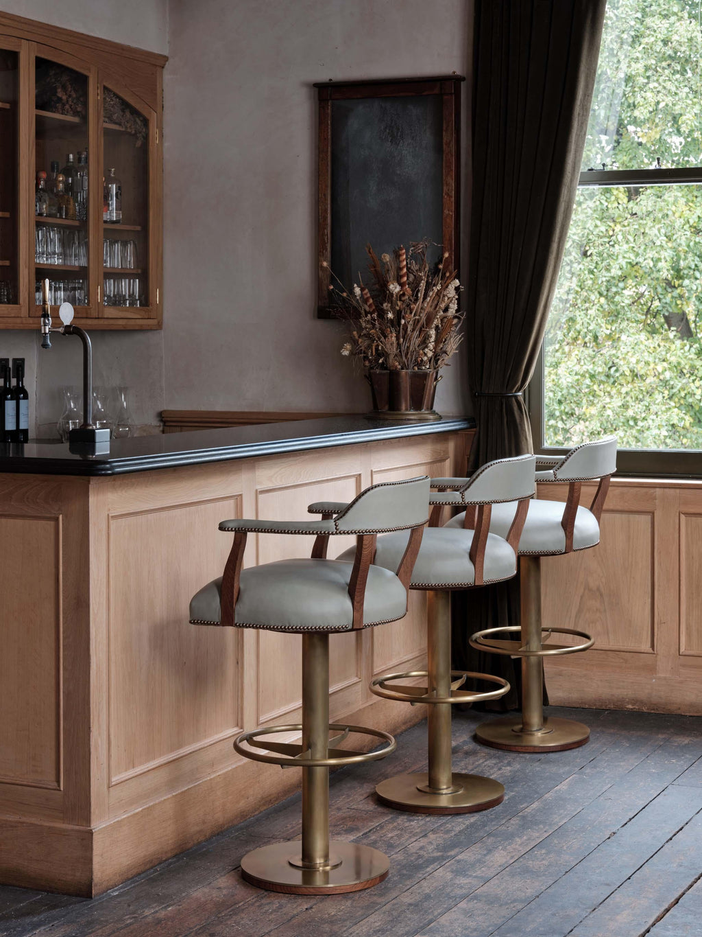 https://a.1stdibscdn.com/rupert-bevan-croft-barstool-in-customers-own-choice-of-material-leather-for-sale-picture-6/f_95862/f_377665321704274172044/231120_R_BEVAN_Lowres_001_master.jpg
