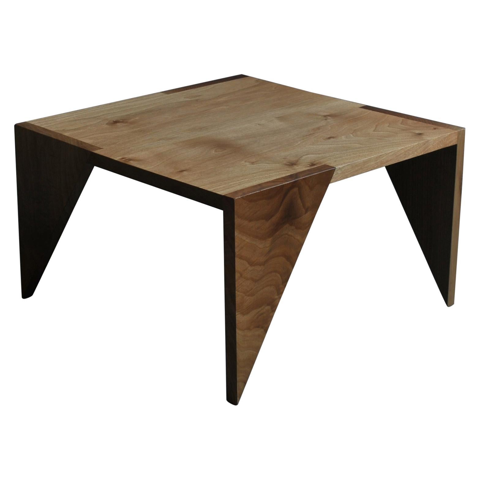 https://a.1stdibscdn.com/handcrafted-english-walnut-modernist-end-table-for-sale/1121189/f_232449221617727110762/23244922_master.jpg