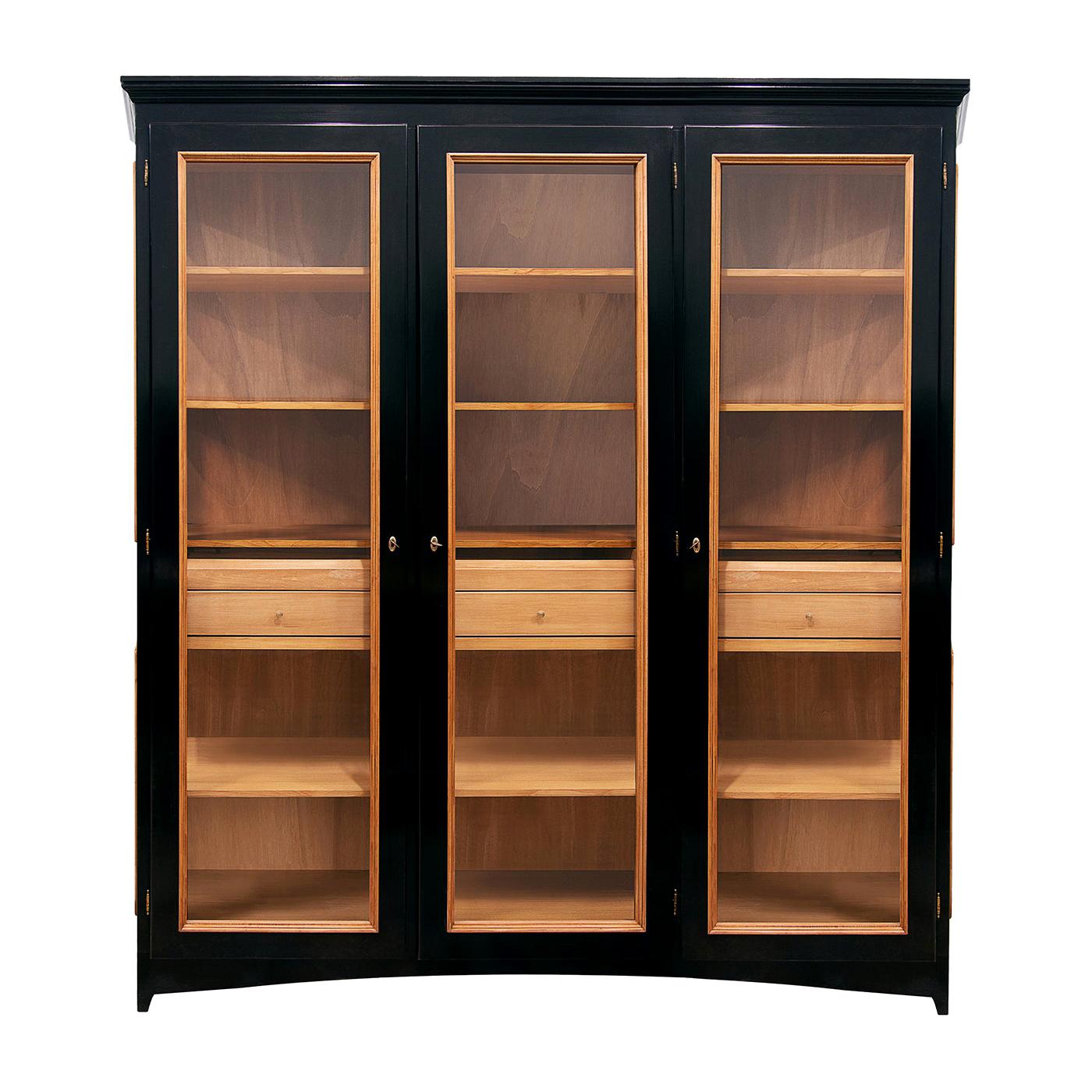 https://a.1stdibscdn.com/3-doors-black-display-cabinet-for-sale/1121189/f_233091021618052670123/23309102_master.jpg